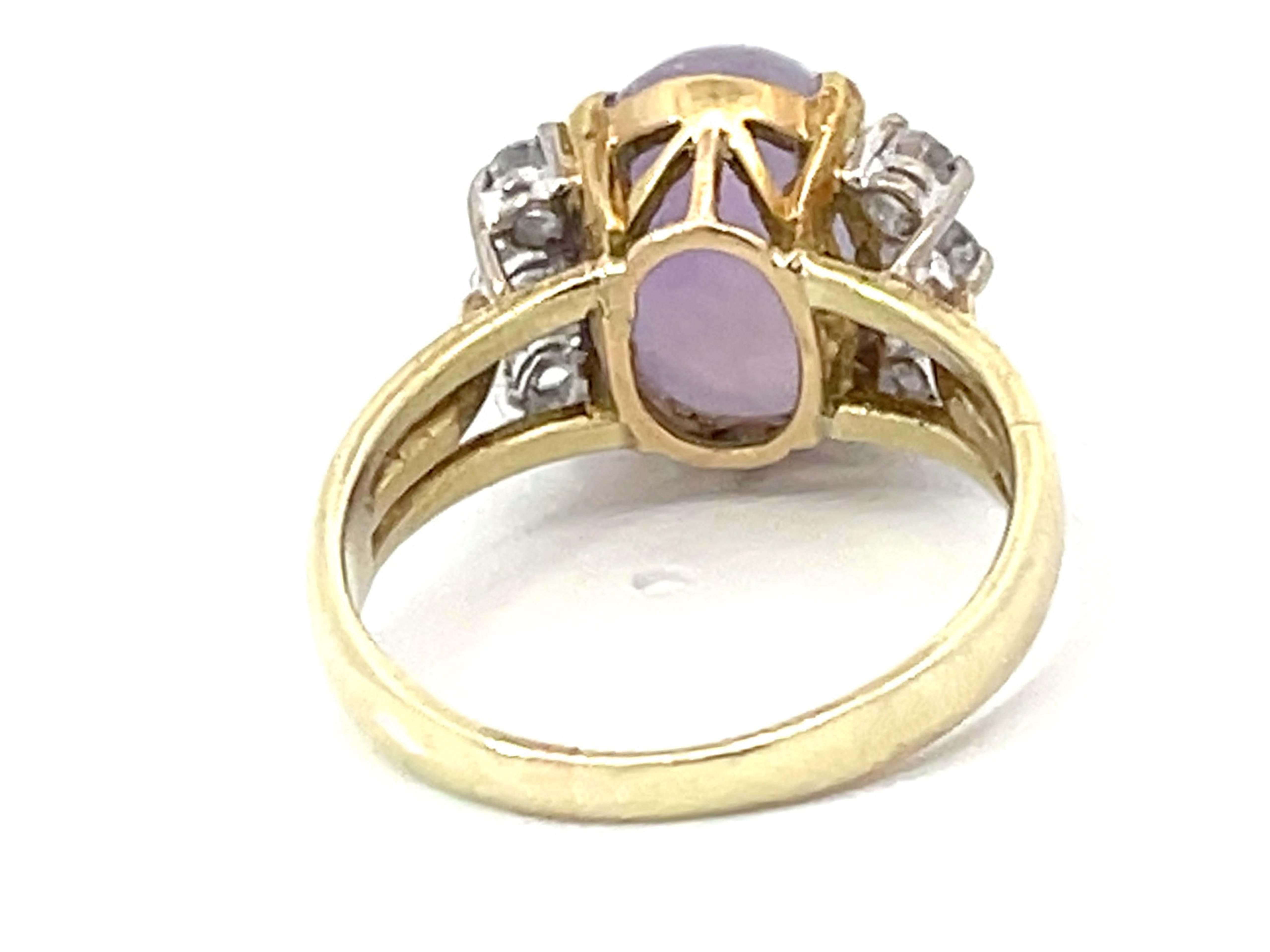 Lavender Jade and Diamond Ring in 14k Yellow Gold For Sale 1