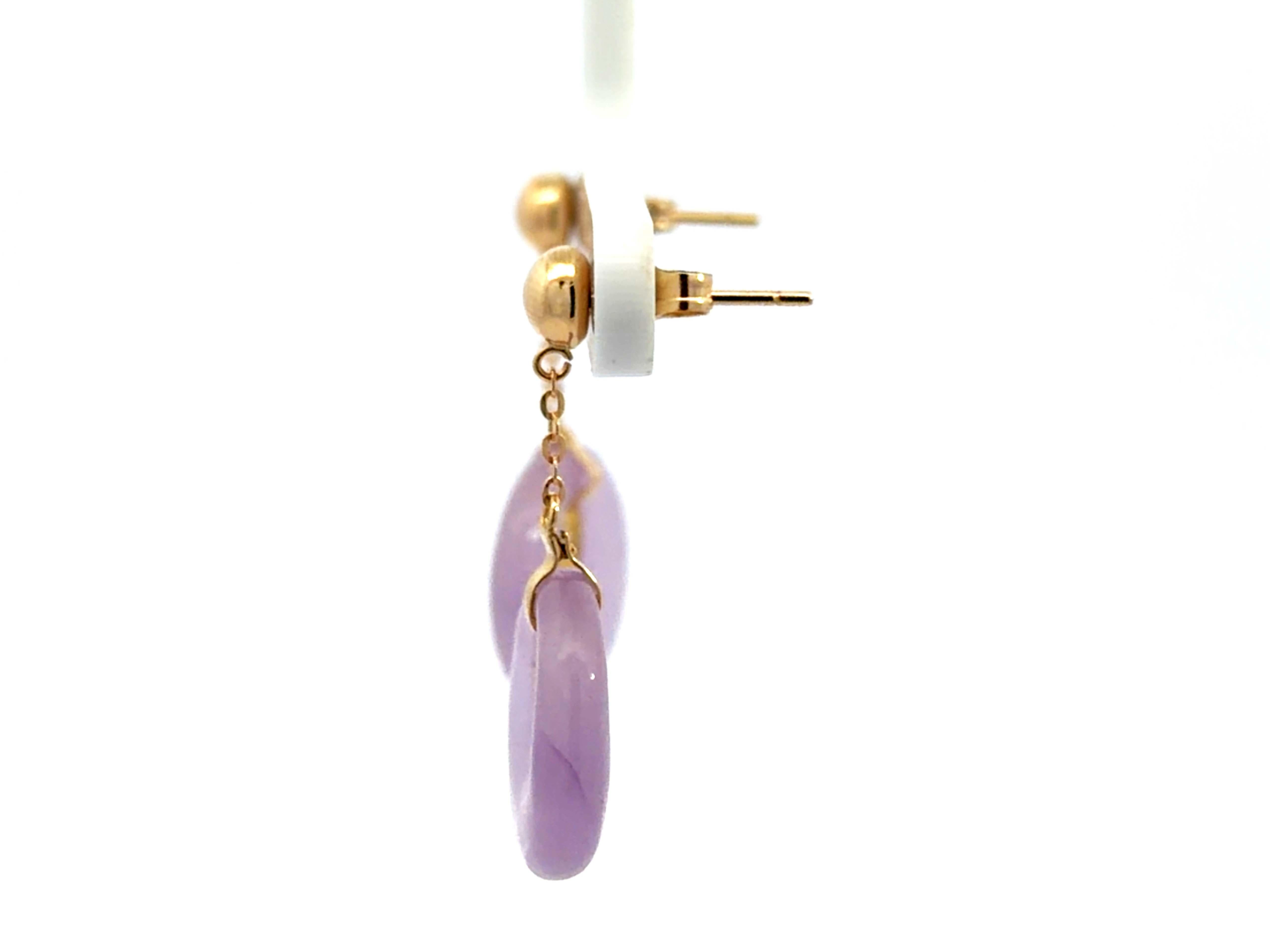 Donna Orecchini a forma di disco di giada lavanda in oro giallo 14K in vendita