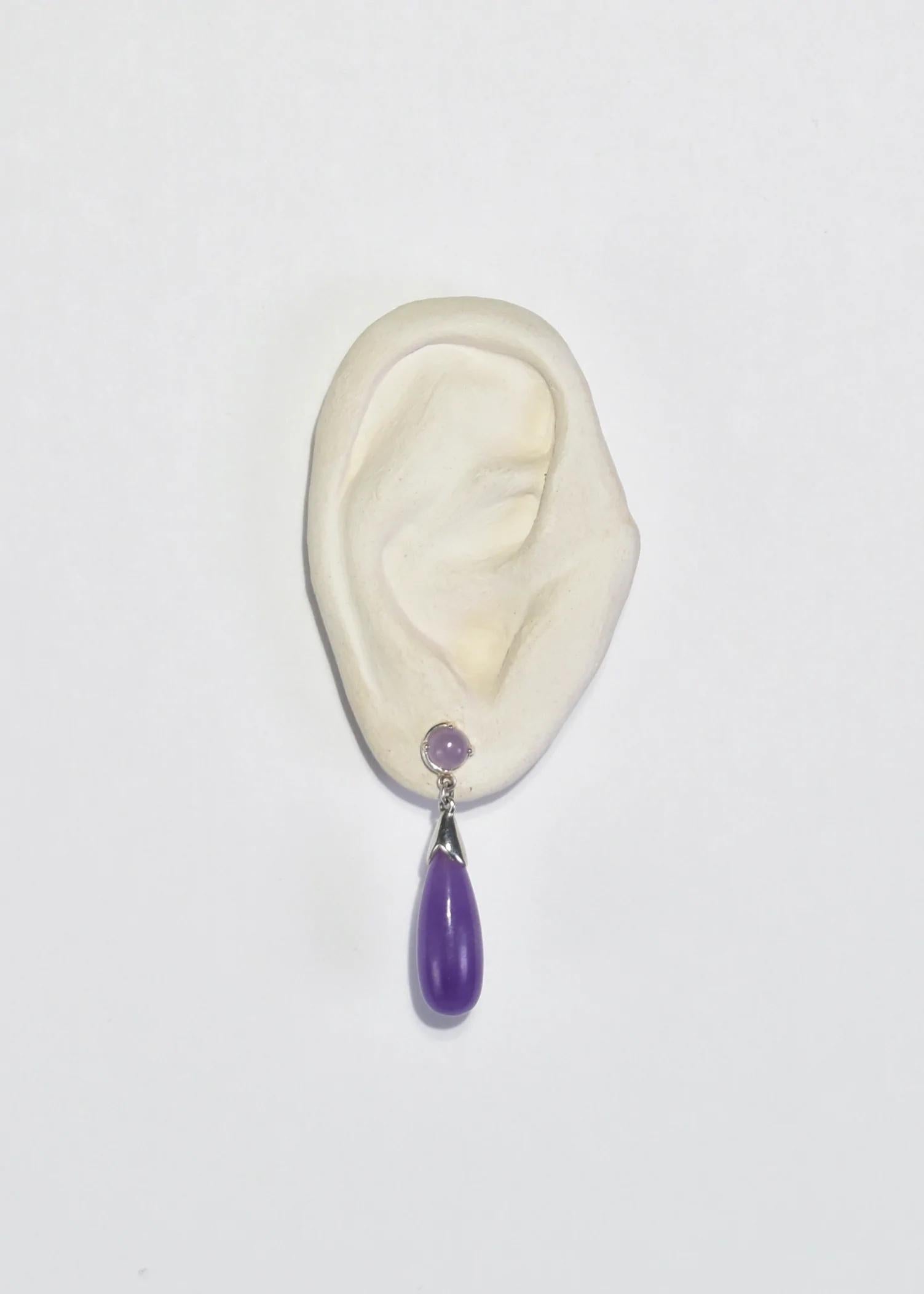 Lavender Jade Earrings In Excellent Condition In Richmond, VA