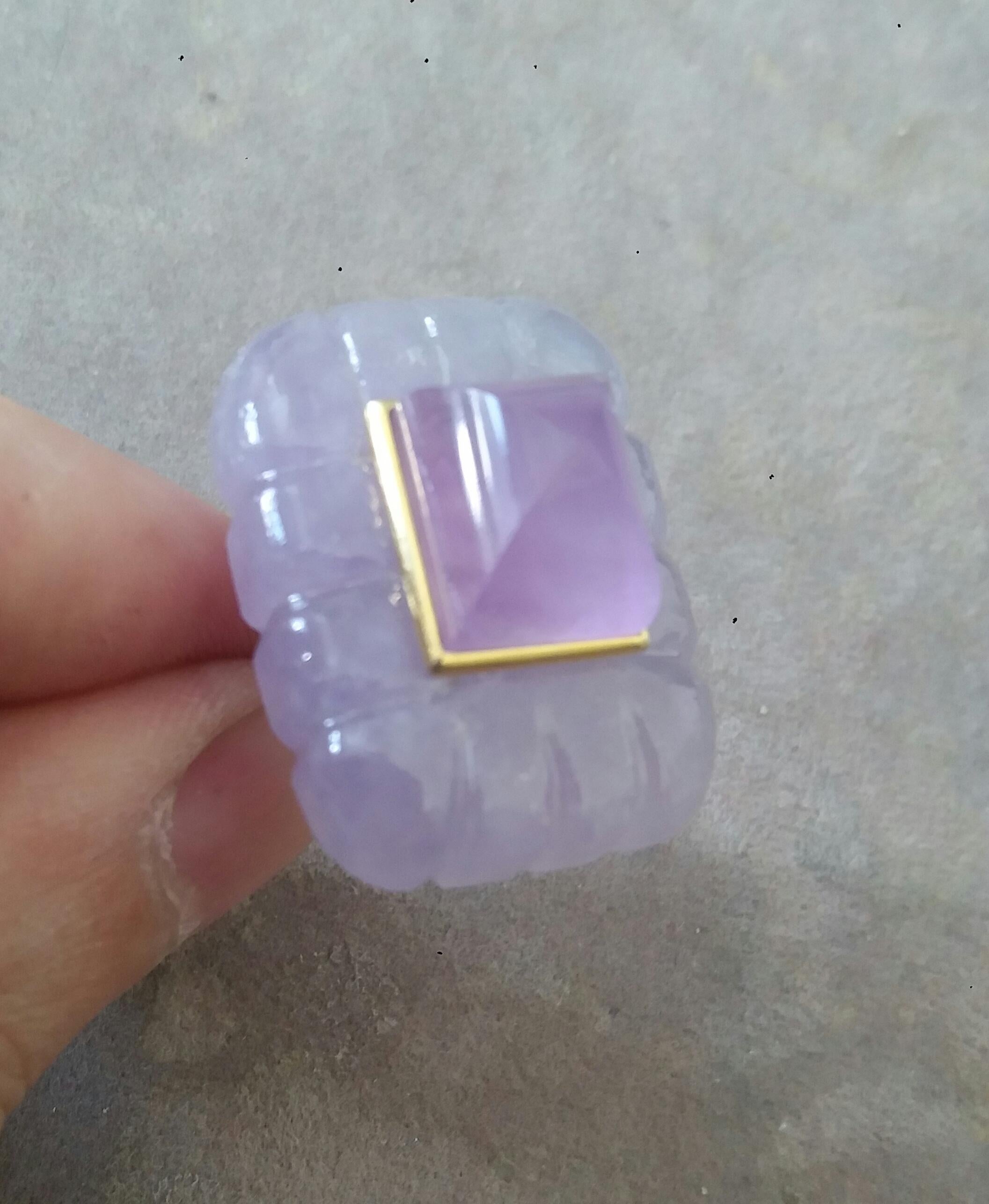 Lavender Jade Engraved Rectangular Shape Amethyst Pyramid 14k Yellow Gold Ring For Sale 1