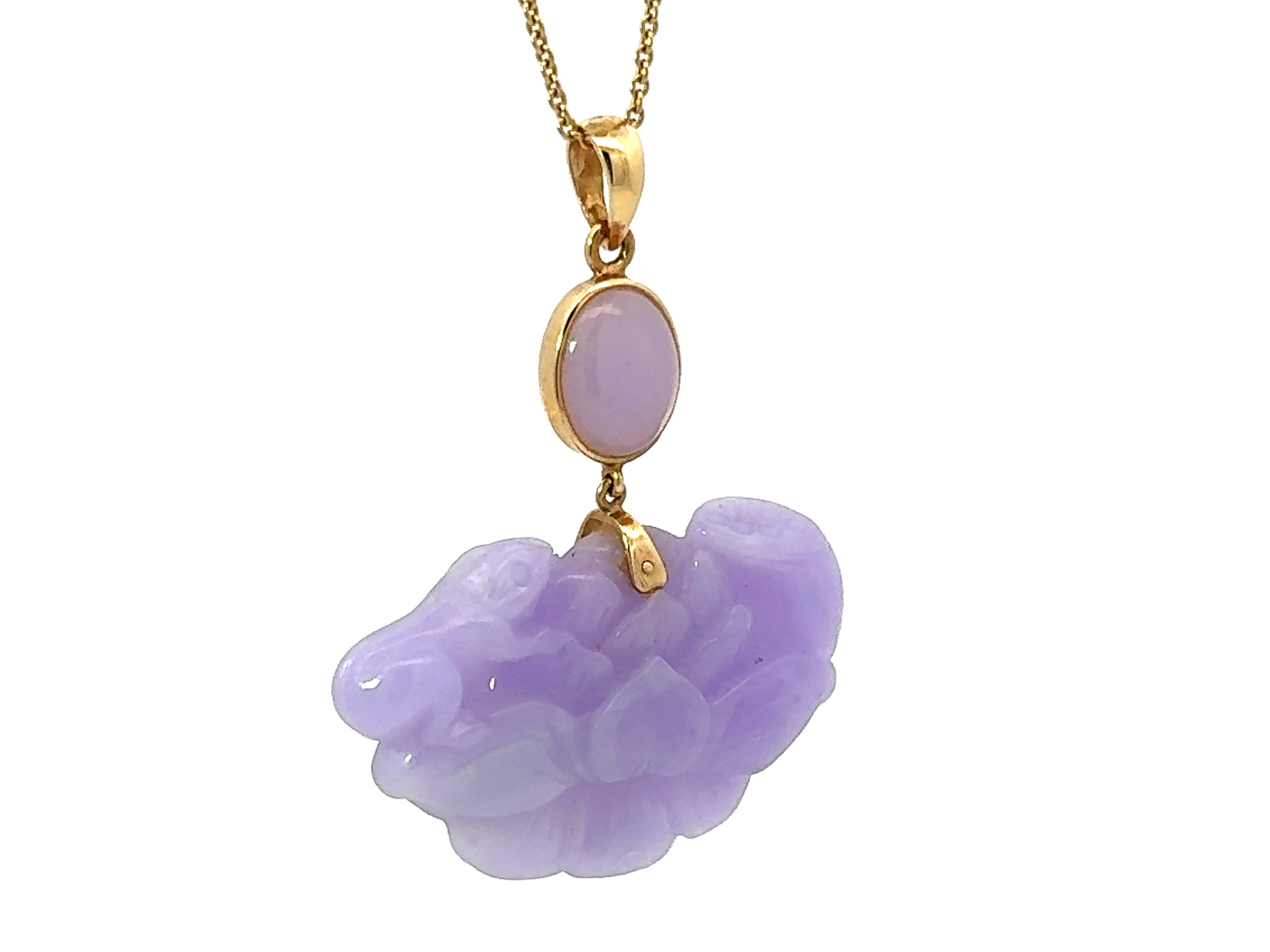 Modern Lavender Jade Lotus Frog Necklace 14K Yellow Gold For Sale