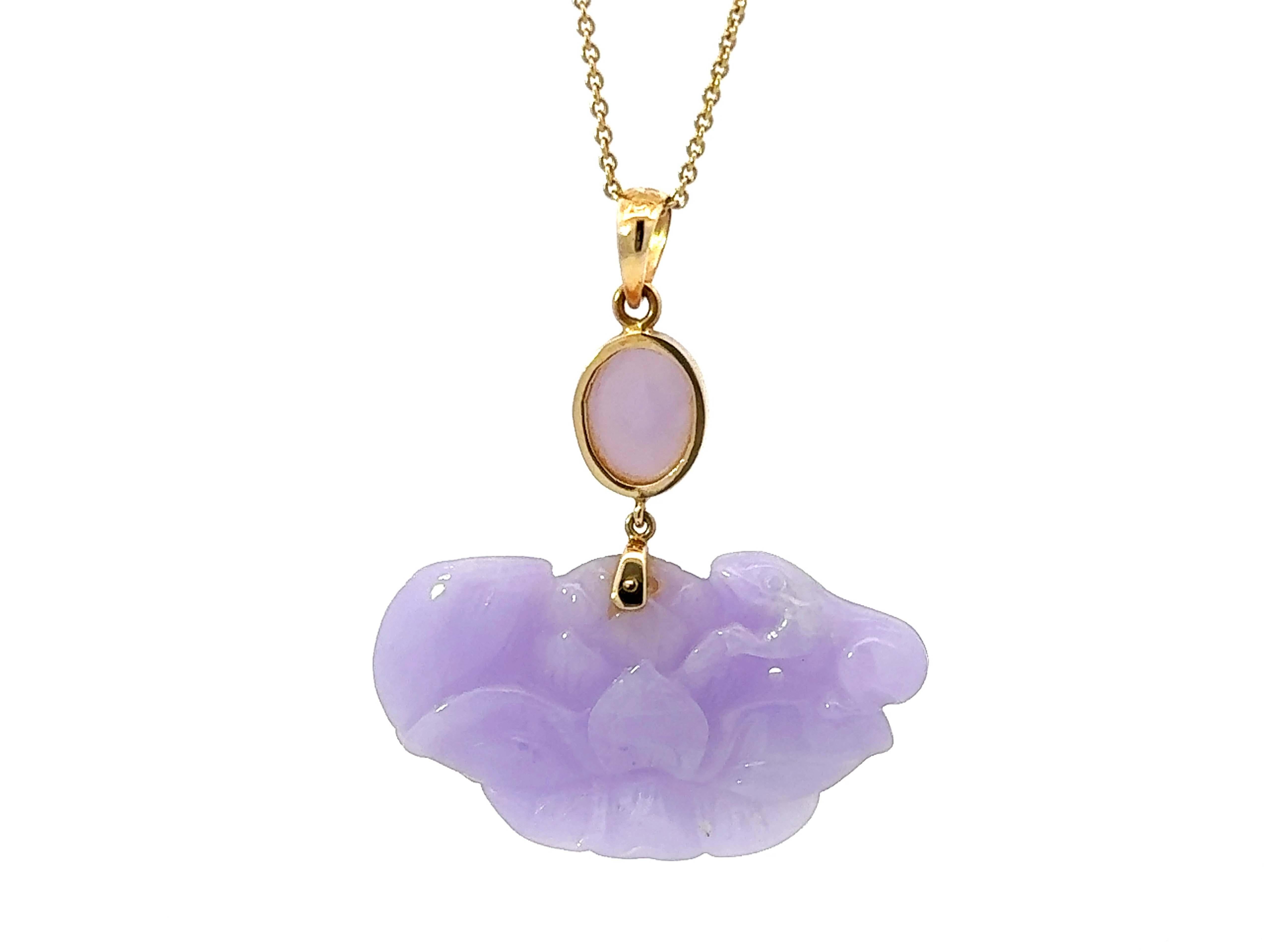 Lavender Jade Lotus Frog Necklace 14K Yellow Gold For Sale 1
