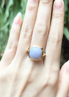 Lavender Jade Ring set in 18k Gold Settings
