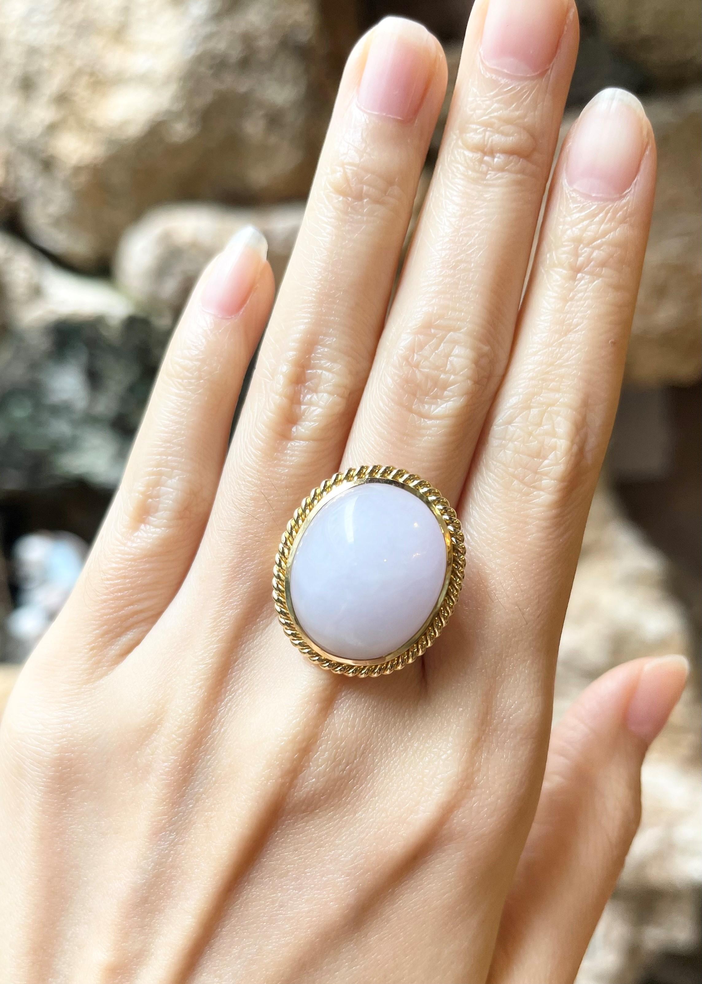 Lavendelfarbener Jade-Ring in 18 Karat Goldfassungen gefasst für Damen oder Herren im Angebot