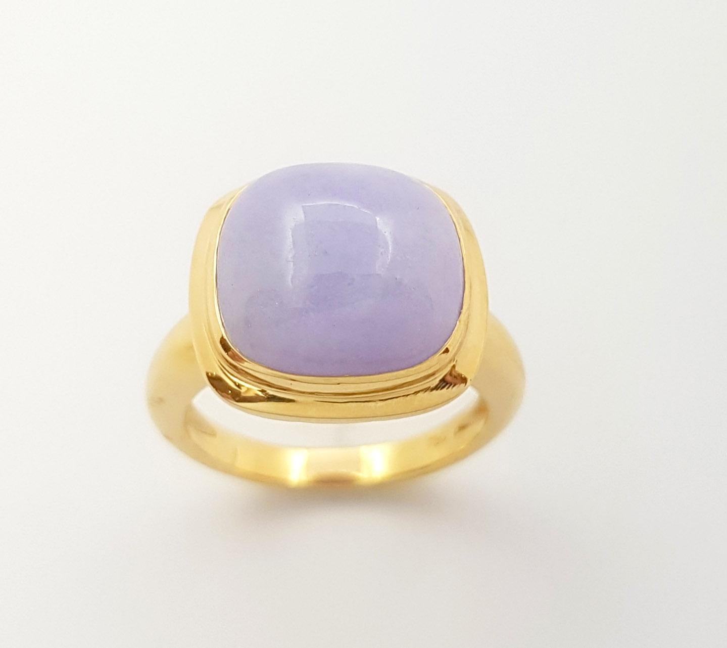 Lavender Jade Ring set in 18k Gold Settings For Sale 2