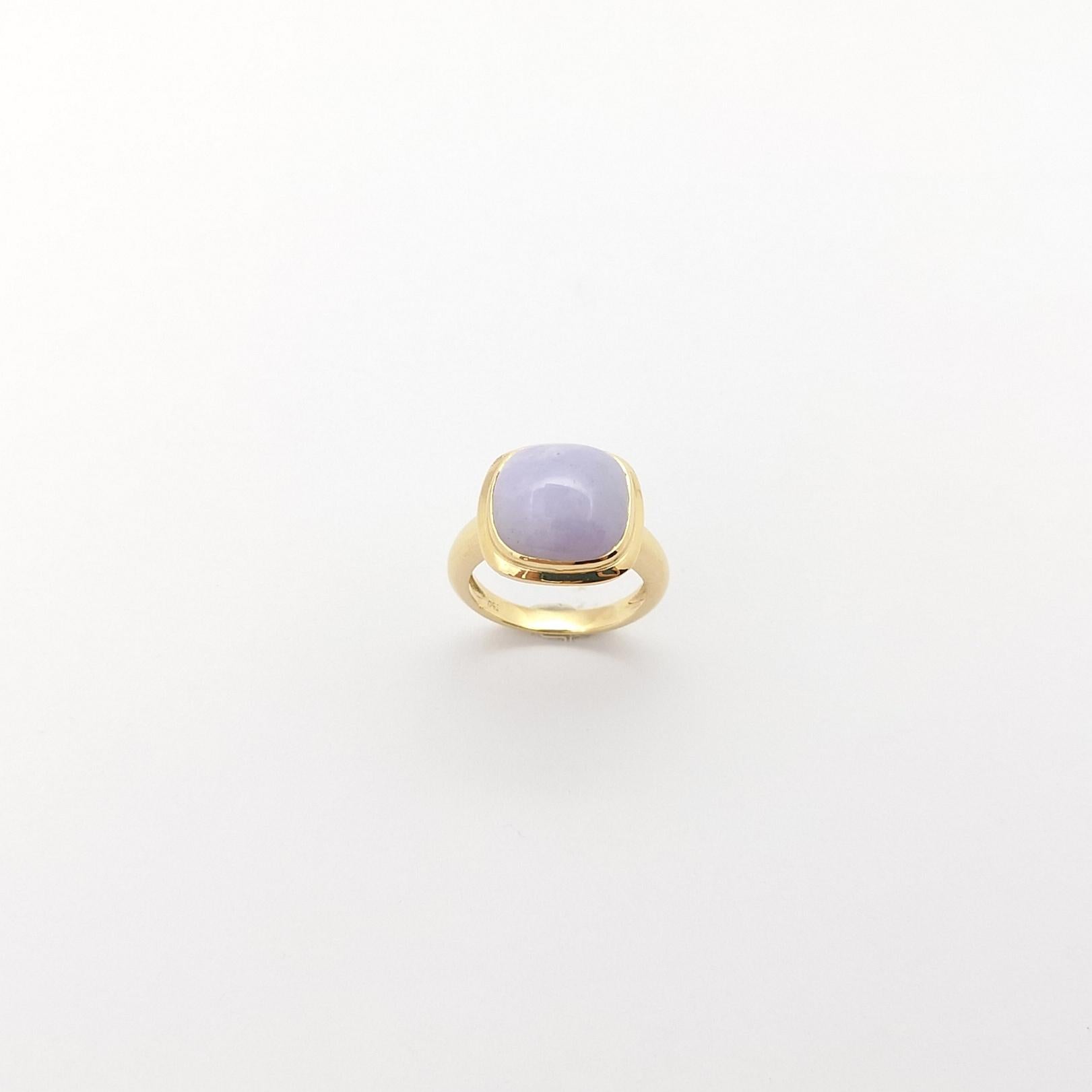Lavender Jade Ring set in 18k Gold Settings For Sale 3