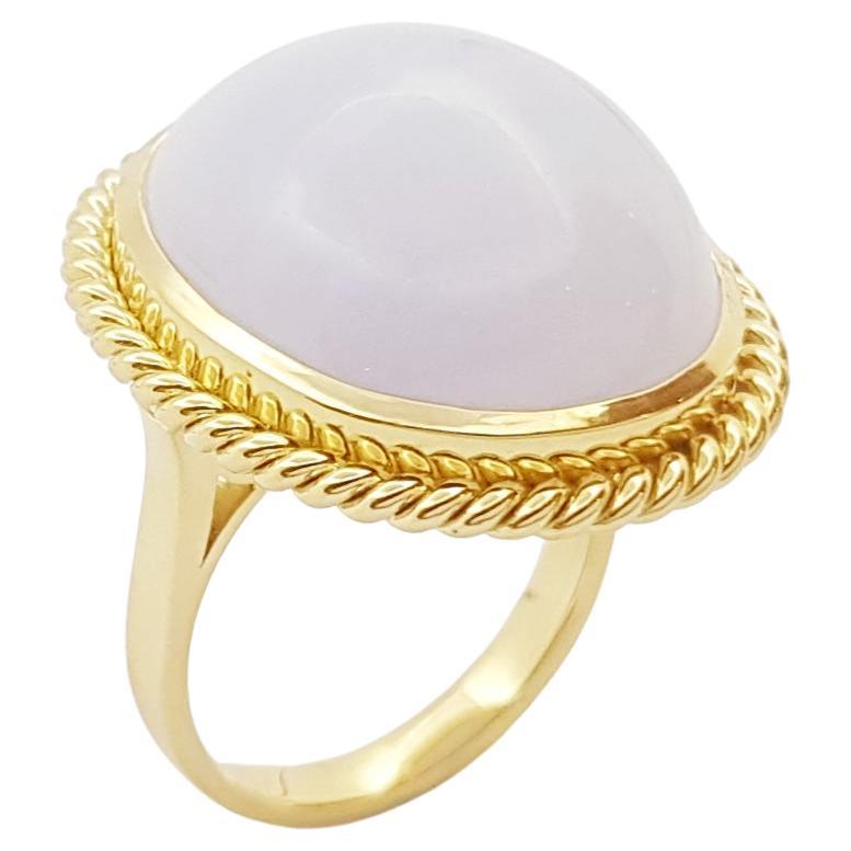 Lavender Jade Ring set in 18K Gold Settings For Sale
