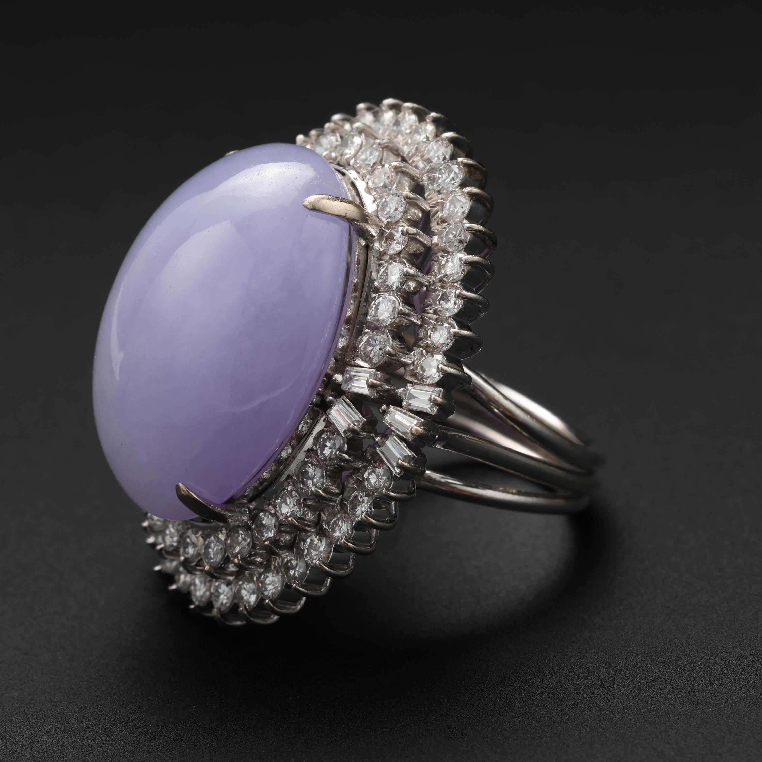 Lavendelfarbener Jade-Ring mit Diamanten, Mitte des Jahrhunderts, zertifiziert und unbehandelt (Retro)
