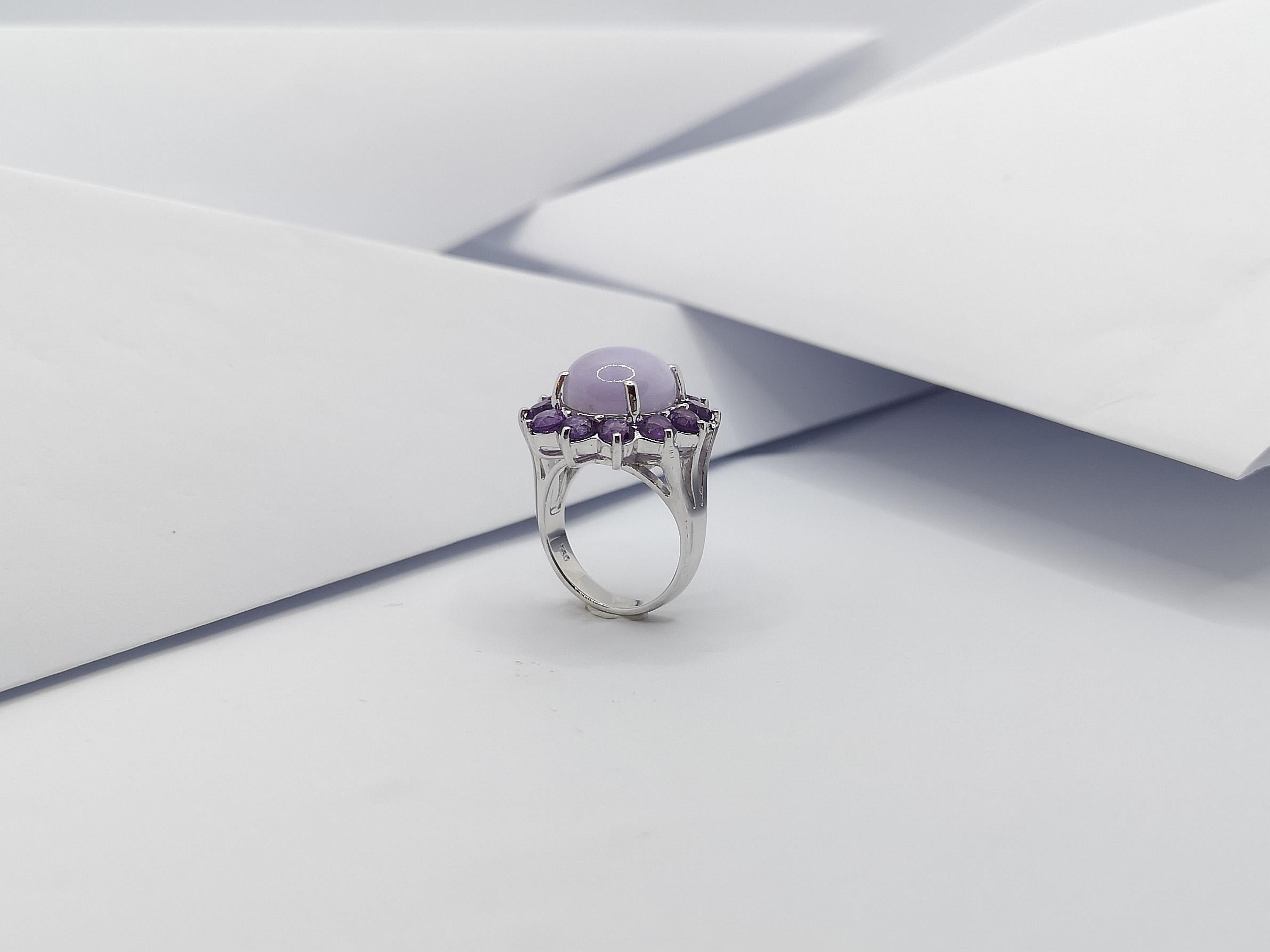 Lavender Jade with Amethyst Ring Set in 18 Karat White Gold Settings For Sale 7