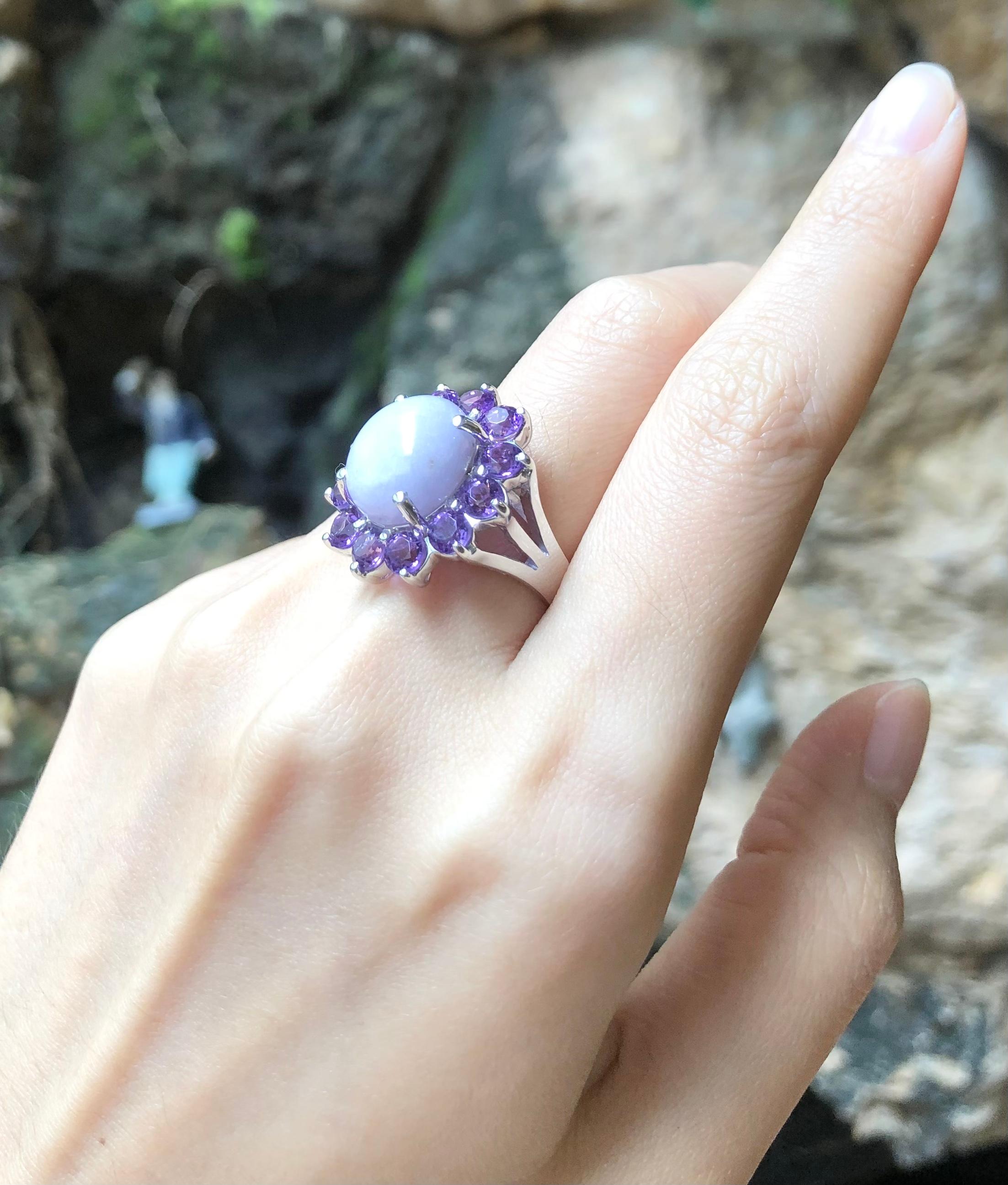 Mixed Cut Lavender Jade with Amethyst Ring Set in 18 Karat White Gold Settings For Sale