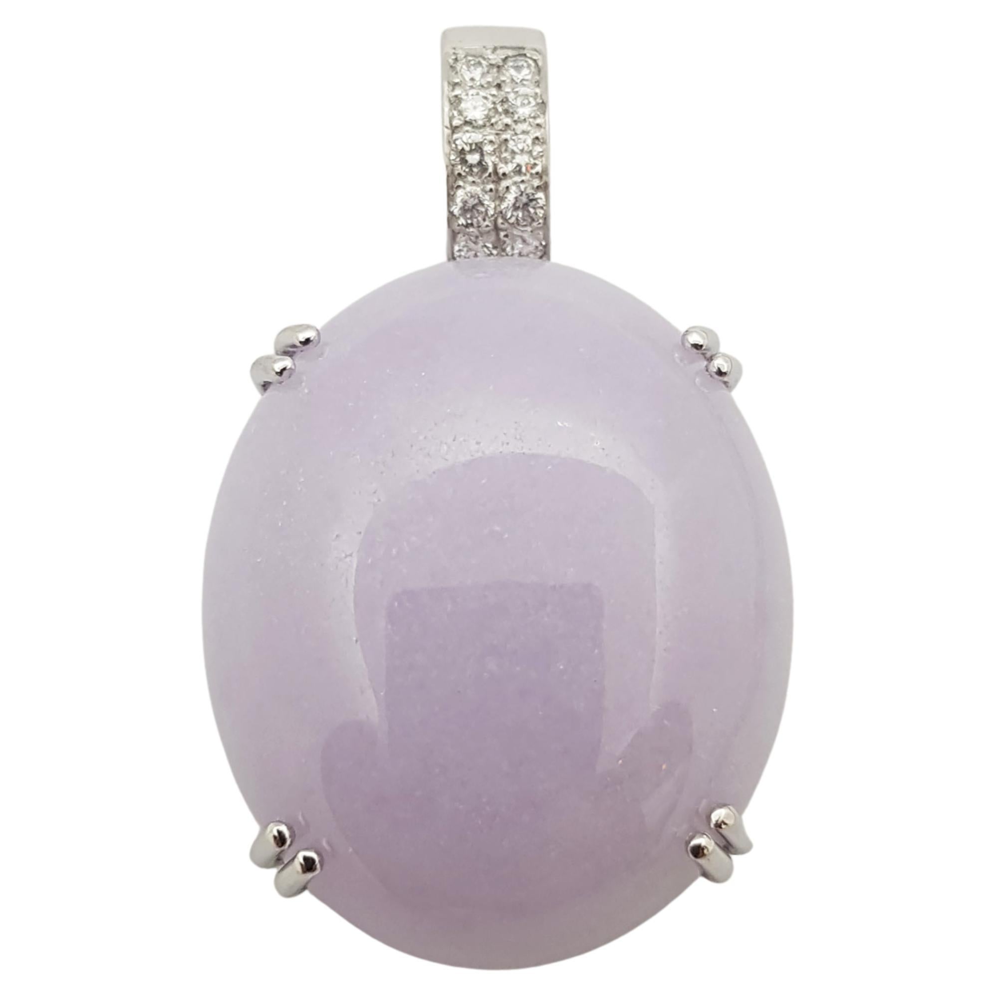 Lavender Jade with Diamond Pendant Set in 18 Karat White Gold Settings For Sale