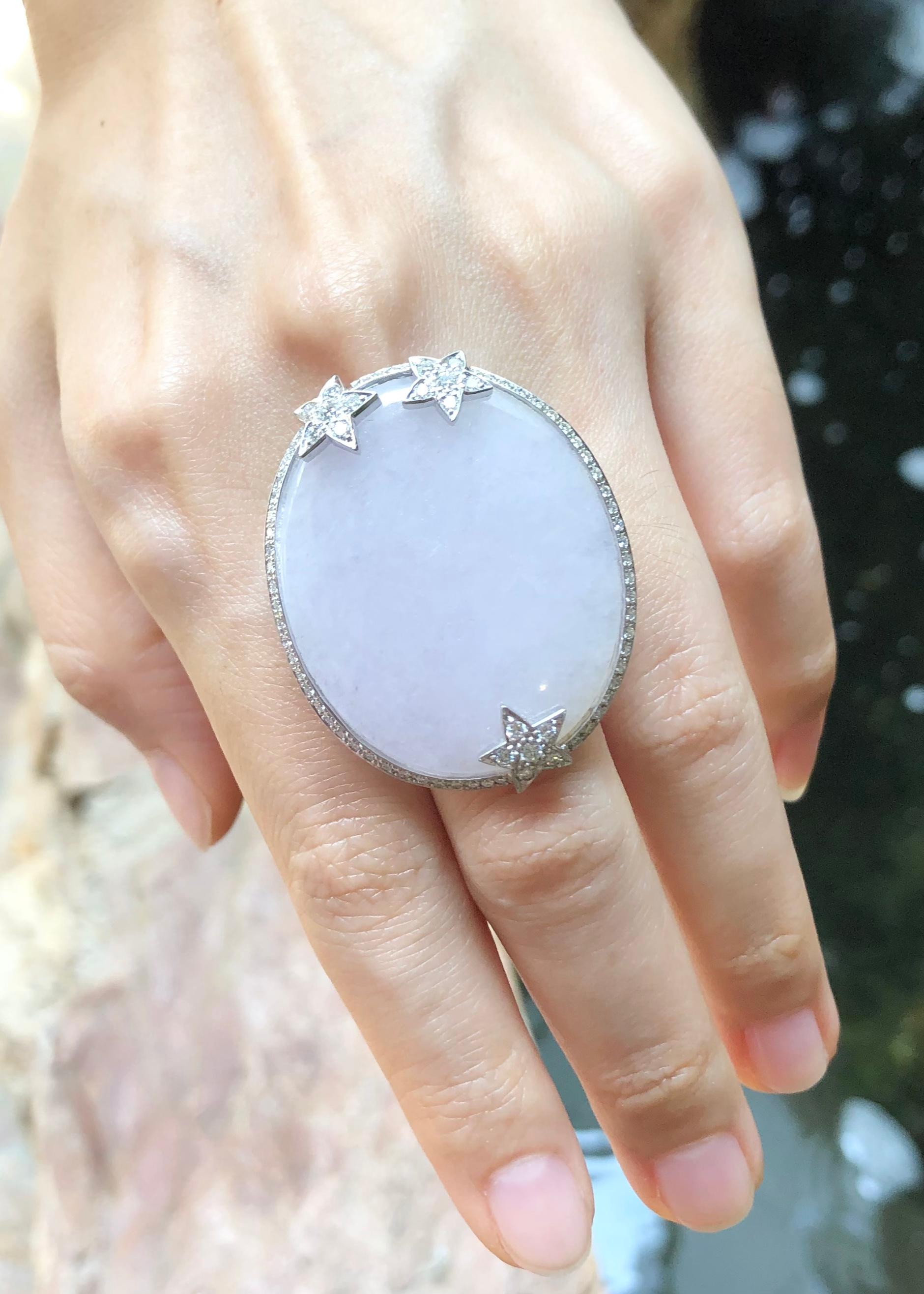 Brilliant Cut Lavender Jade with Diamond Ring Set in 18 Karat White Gold Settings For Sale