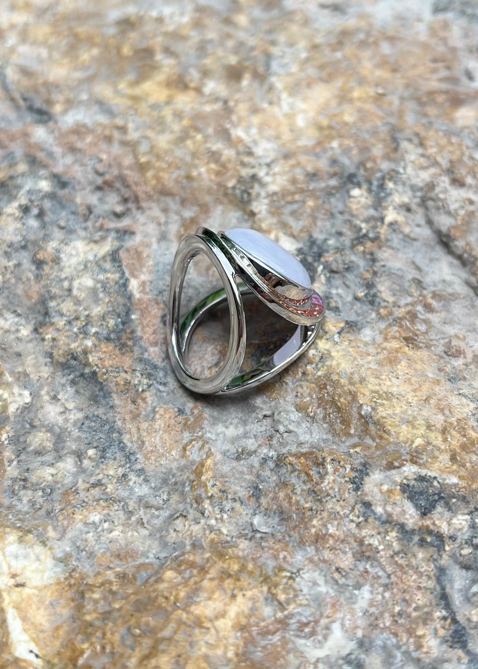 Ring aus lavendelfarbener Jade mit Fancy-Saphir in 18-karätiger Weißgoldfassung im Angebot 6
