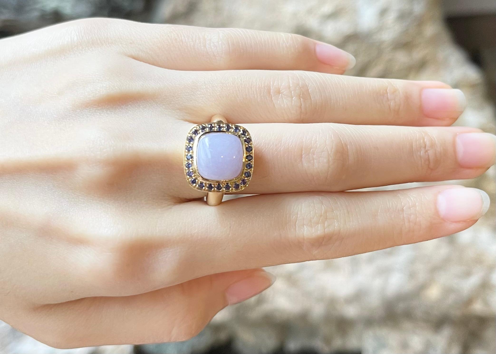 Contemporary Lavender Jade with Purple Sapphire Ring set in 18k Gold Settings For Sale