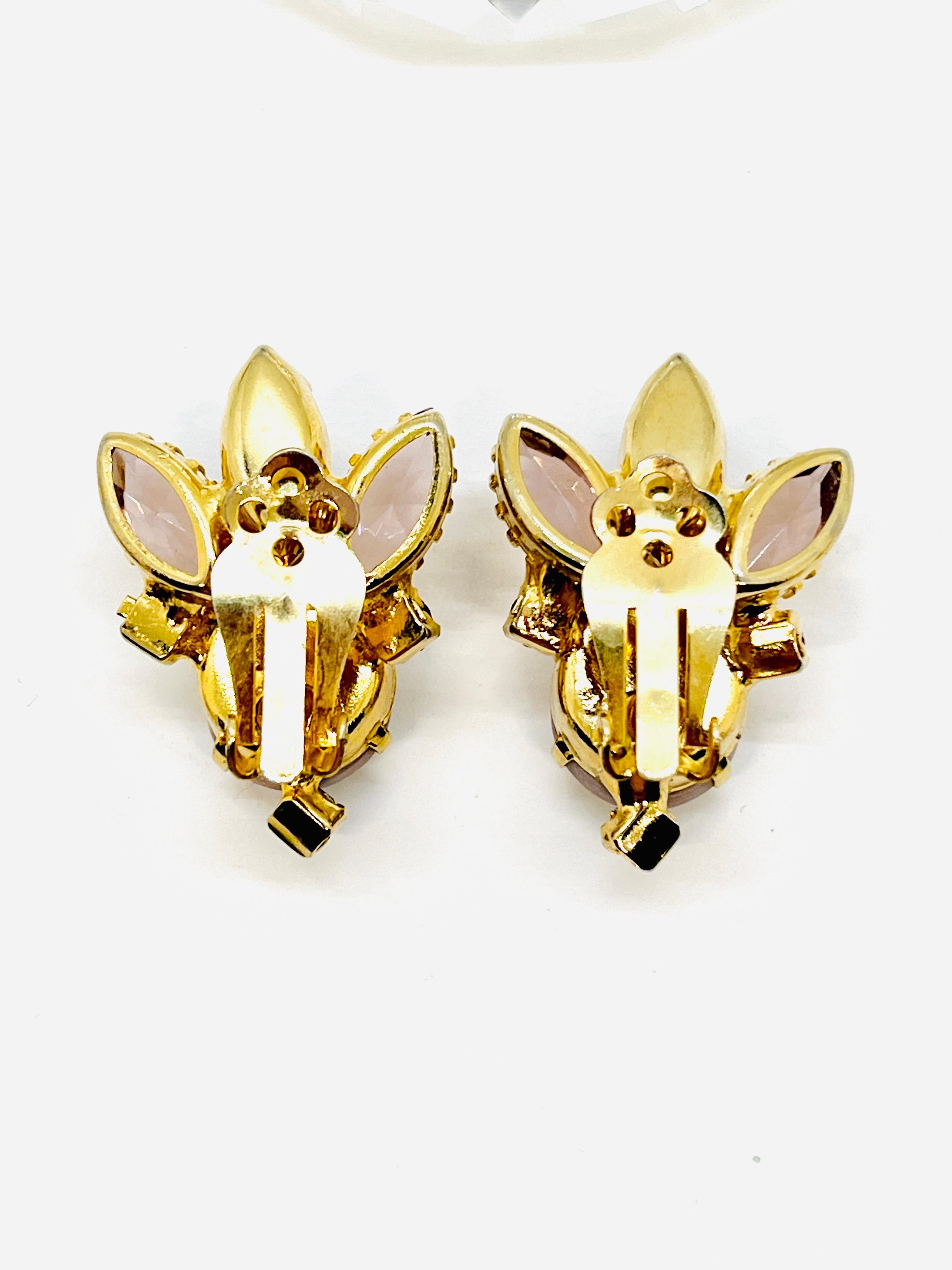 Lavender Molded Glass Leaf Clip Earrings, Milk Glass, Marquise Rhinestone For Sale 2