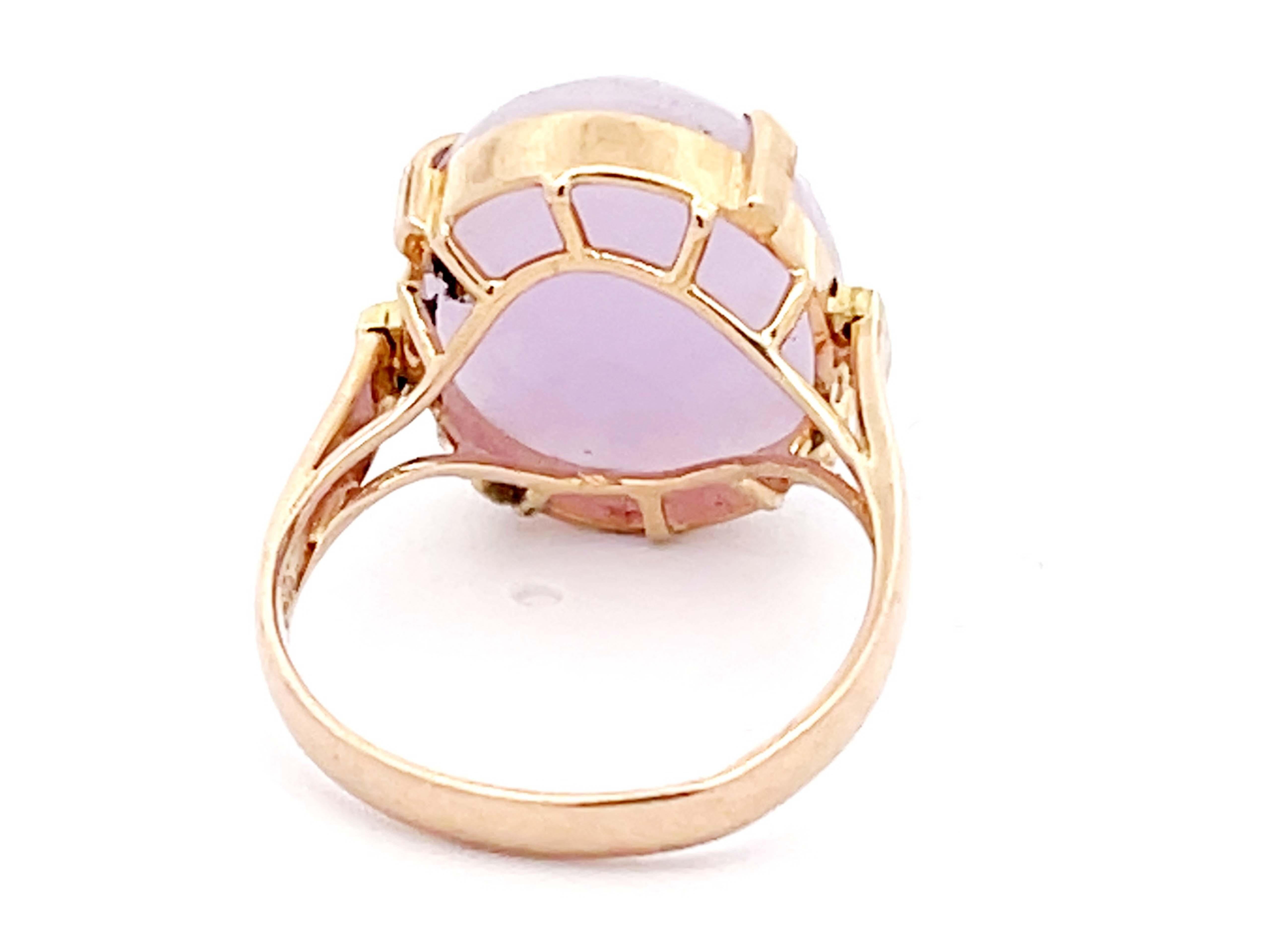 Women's Lavender Oval Jade Cabochon Ring in 14k Yellow Gold For Sale