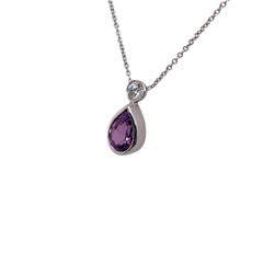 Pendentif chaton en or blanc 14 carats avec saphir rose lavande et diamants