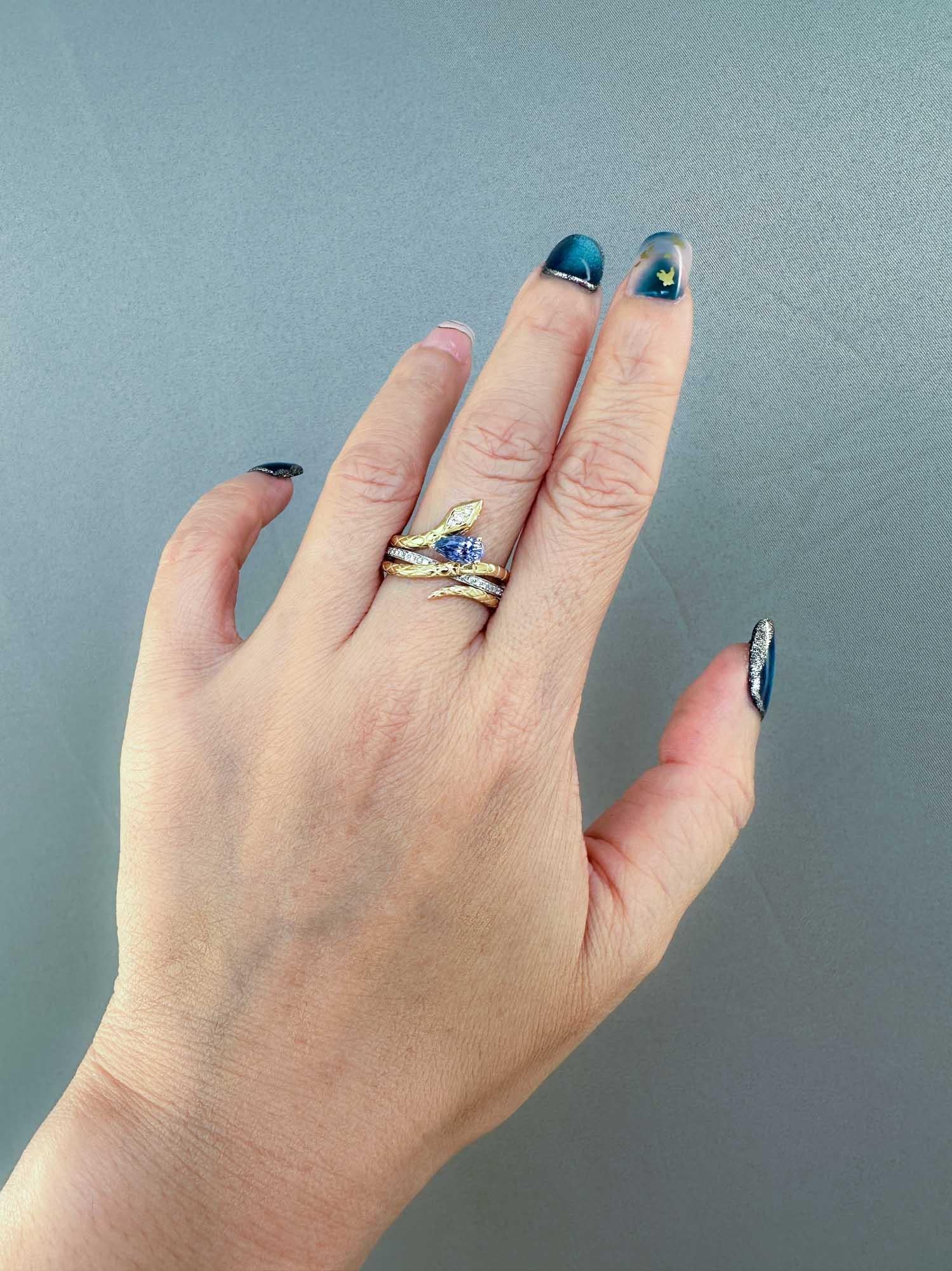 Lavender Purple Bi-Color Sapphire Snake Ring Set with Diamond Band 14K Gold R666 In New Condition In Osprey, FL
