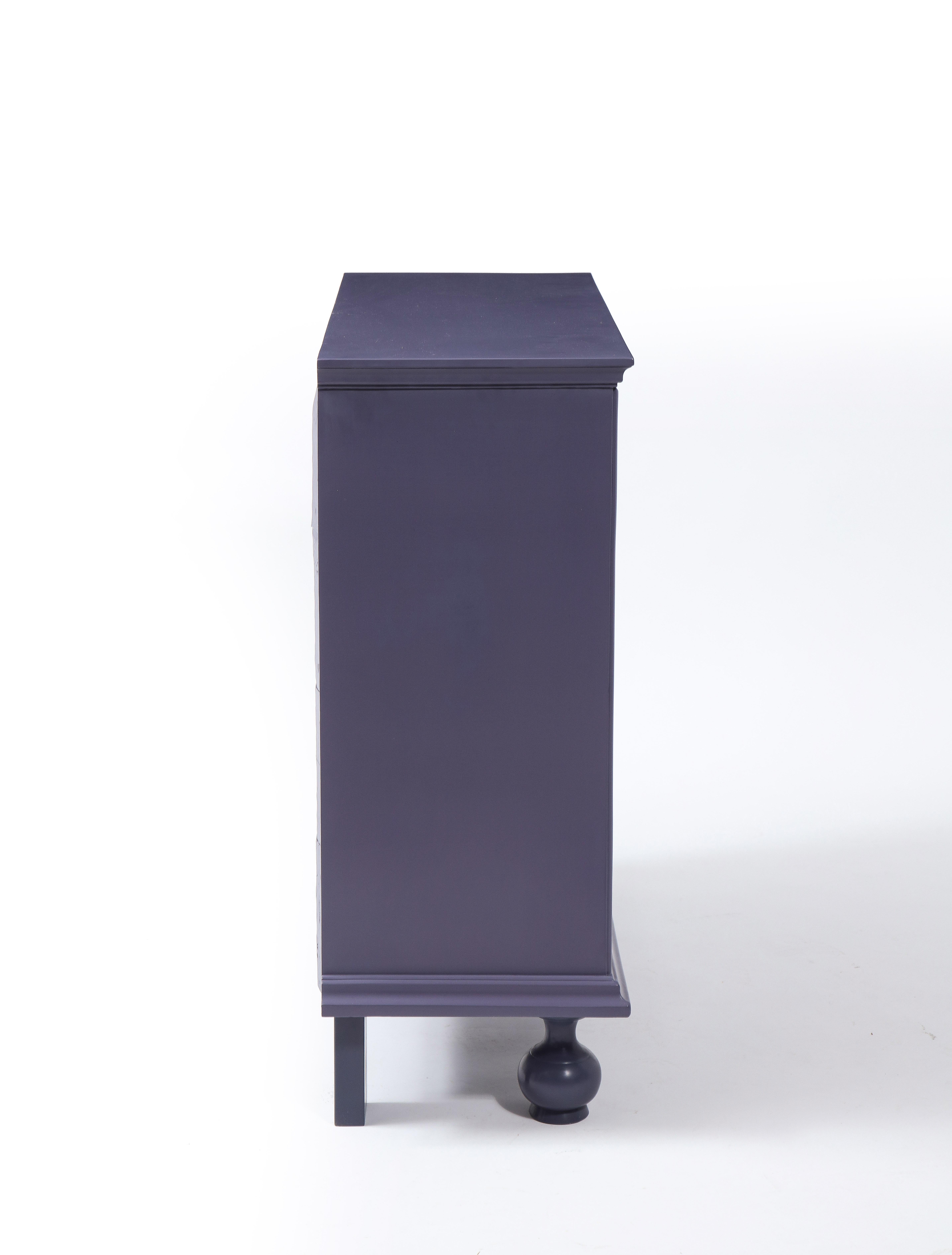 Lavender Purple Lacquer Shallow Dresser Chest of Drawers In Excellent Condition In New York, NY