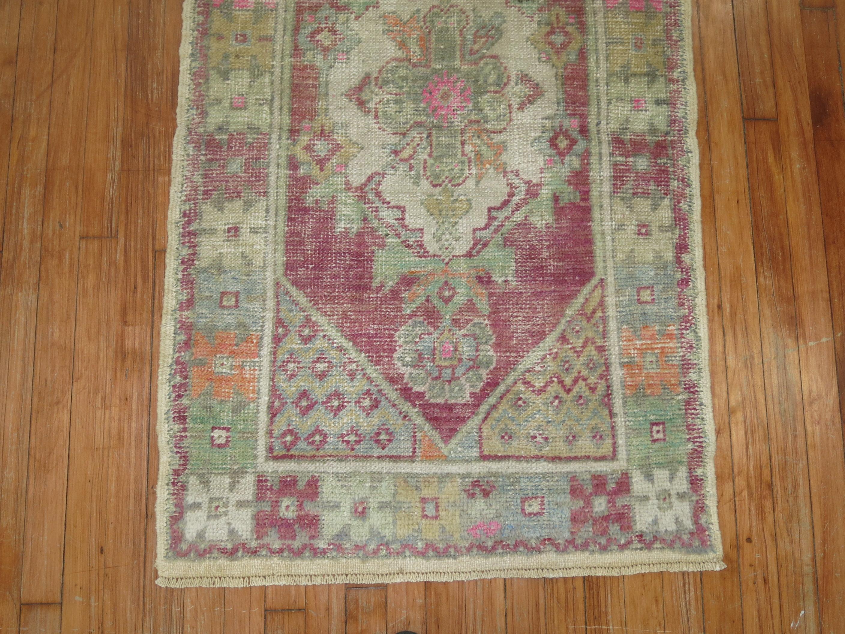 Lavender Set of Wool Square 20th Century Turkish Scatter Size Rugs For Sale 3