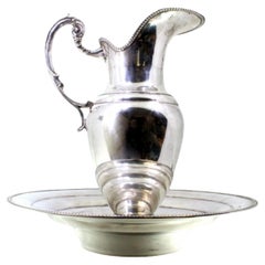 Lavender 
smooth silver gum w/ embossed rim 
base, handle w/ applications