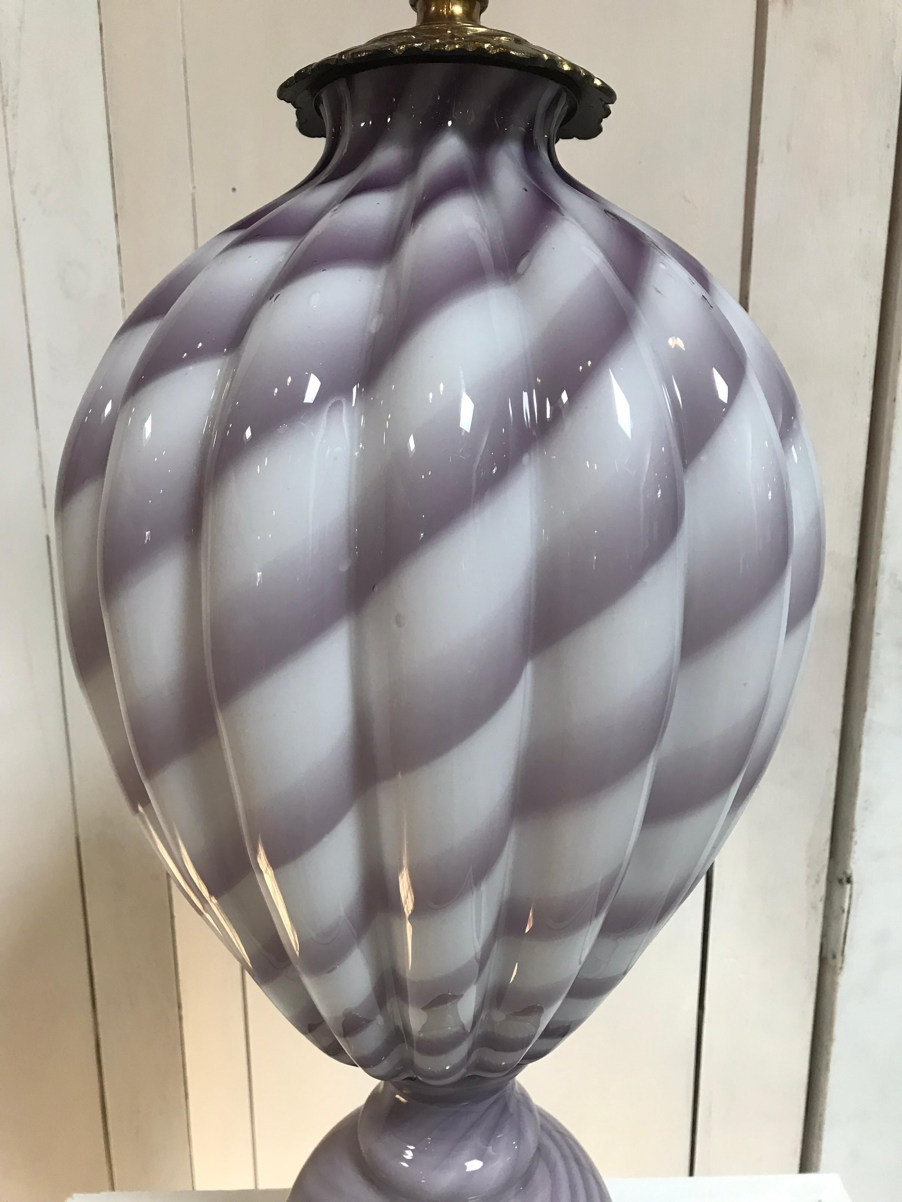 Lavender Stripe Murano Lamp In Good Condition For Sale In Dallas, TX
