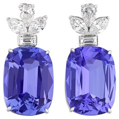 Lavender Tanzanite Earrings by Raymond Yard, 13.41 Carats