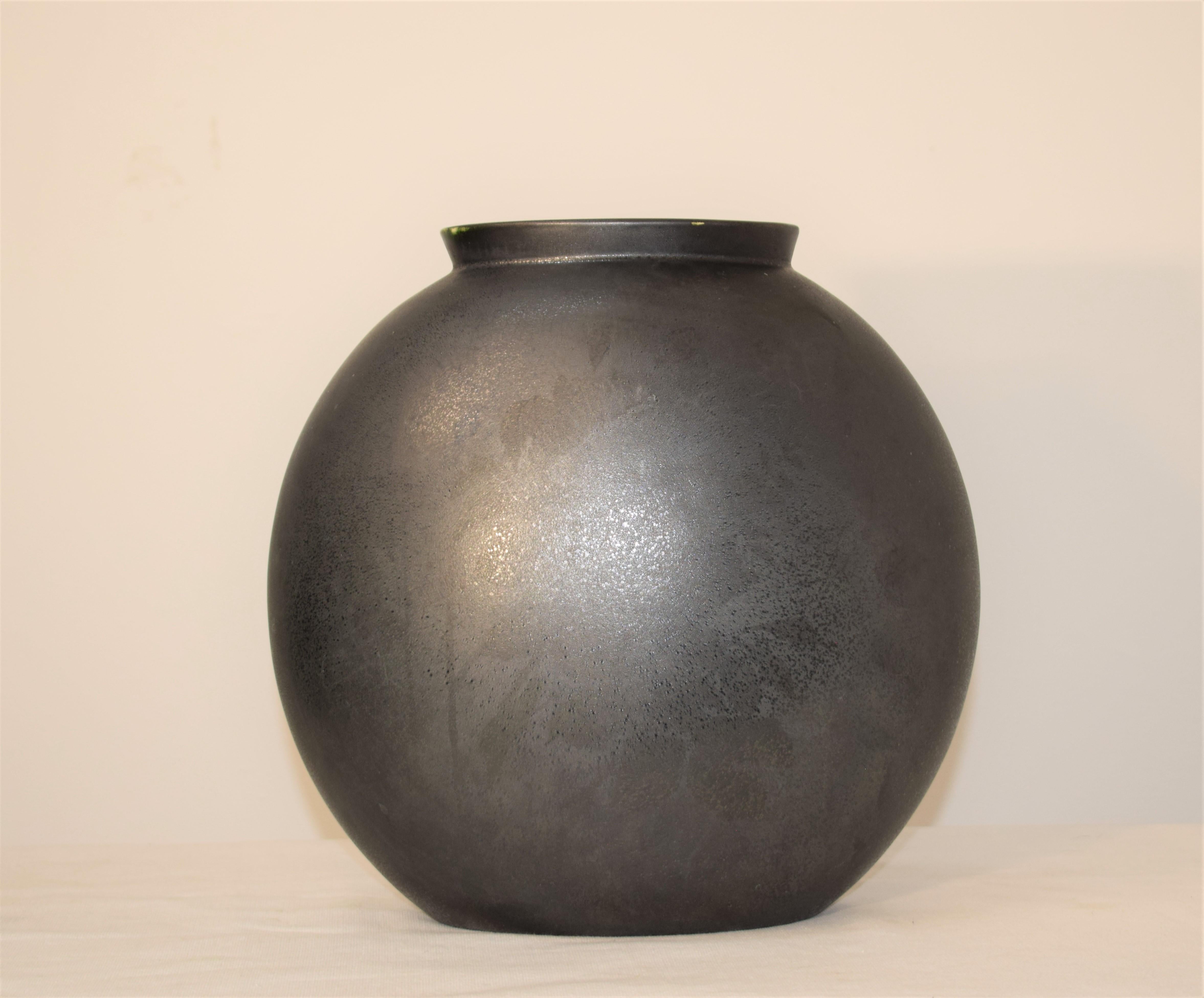 Lavenia vase by Guido Andlovitz, Ceramic,  1930s. 1