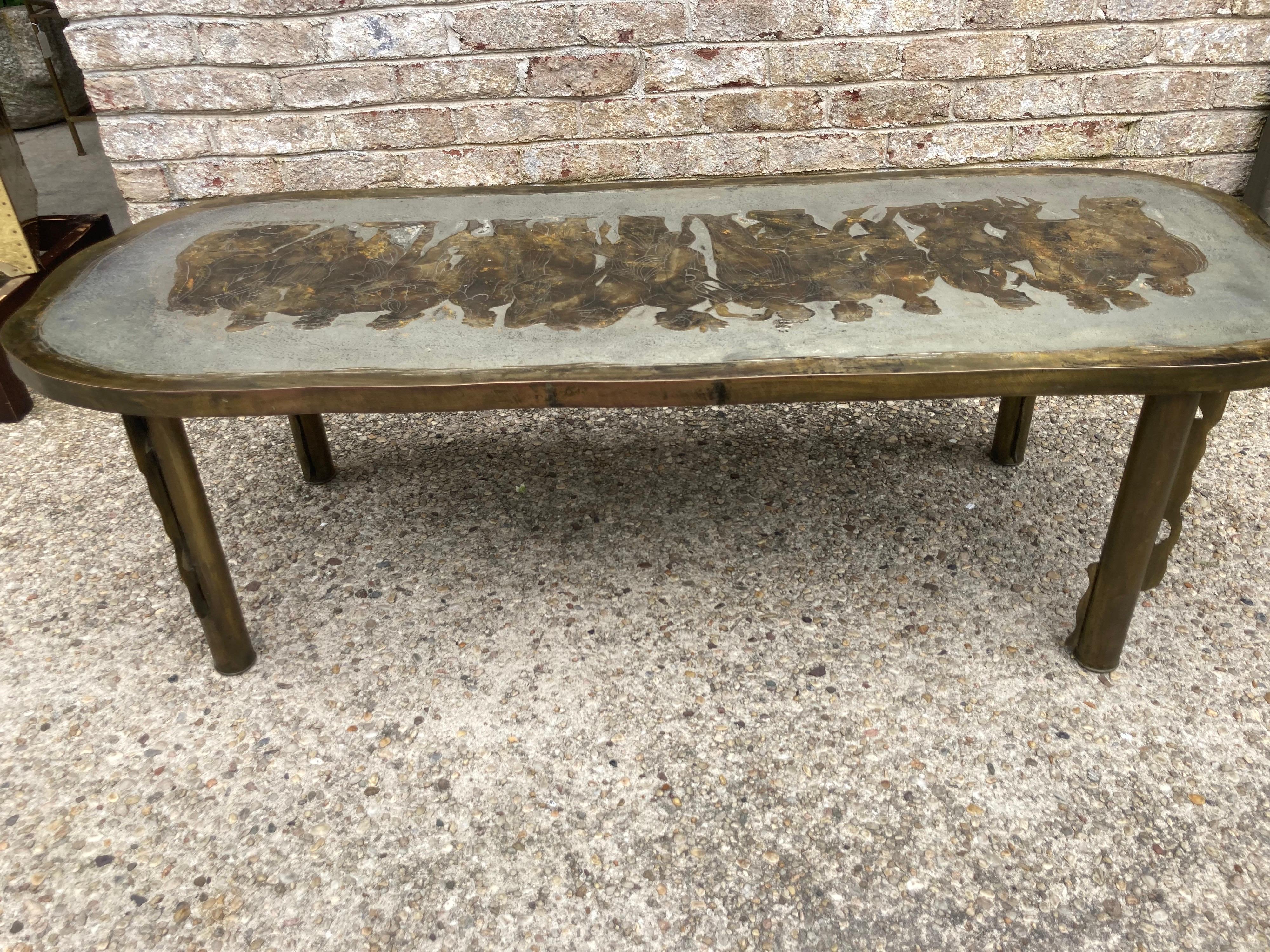 Mesa baja románica de bronce LaVerne en venta 5