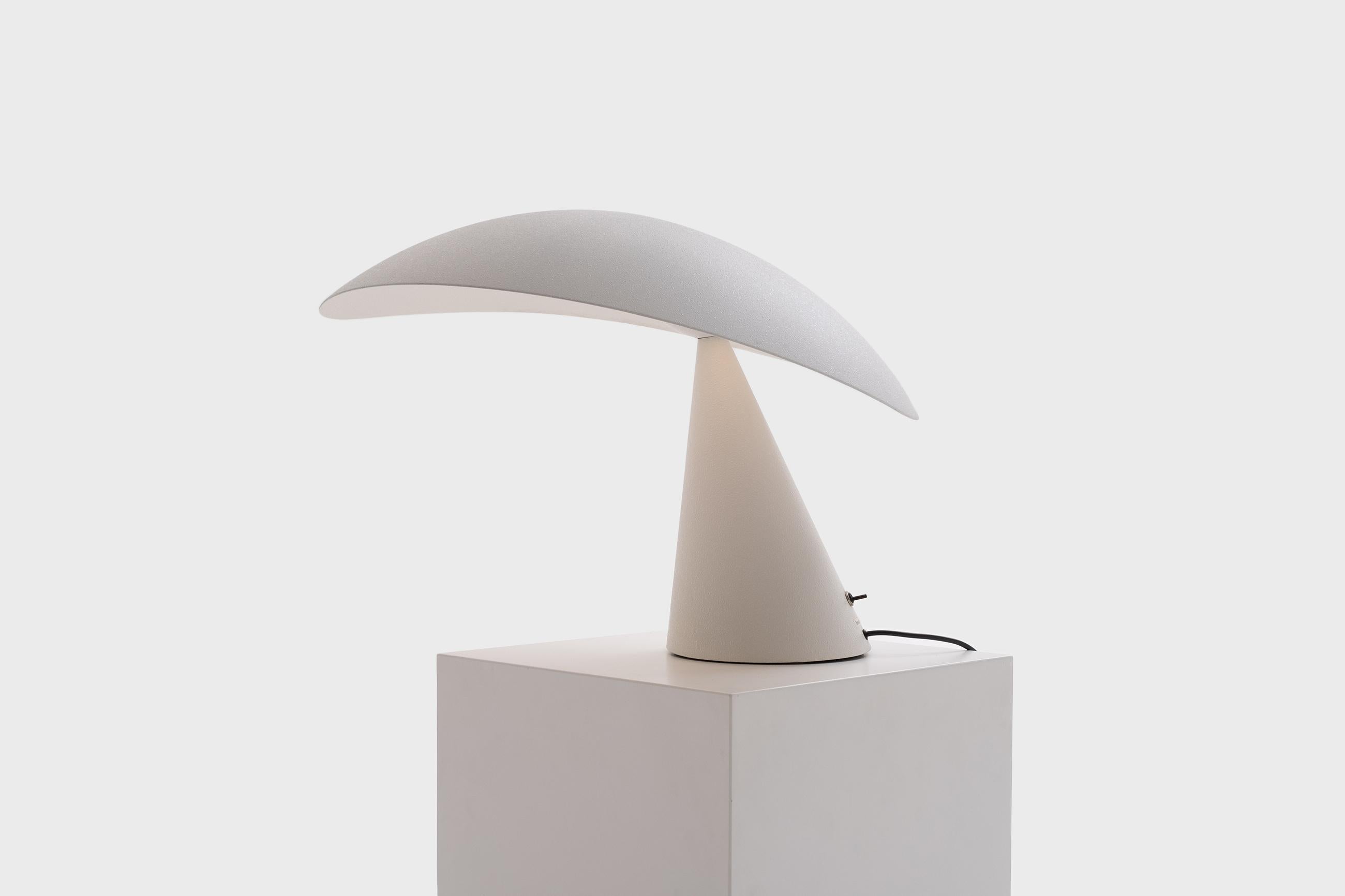 lavinia table lamp