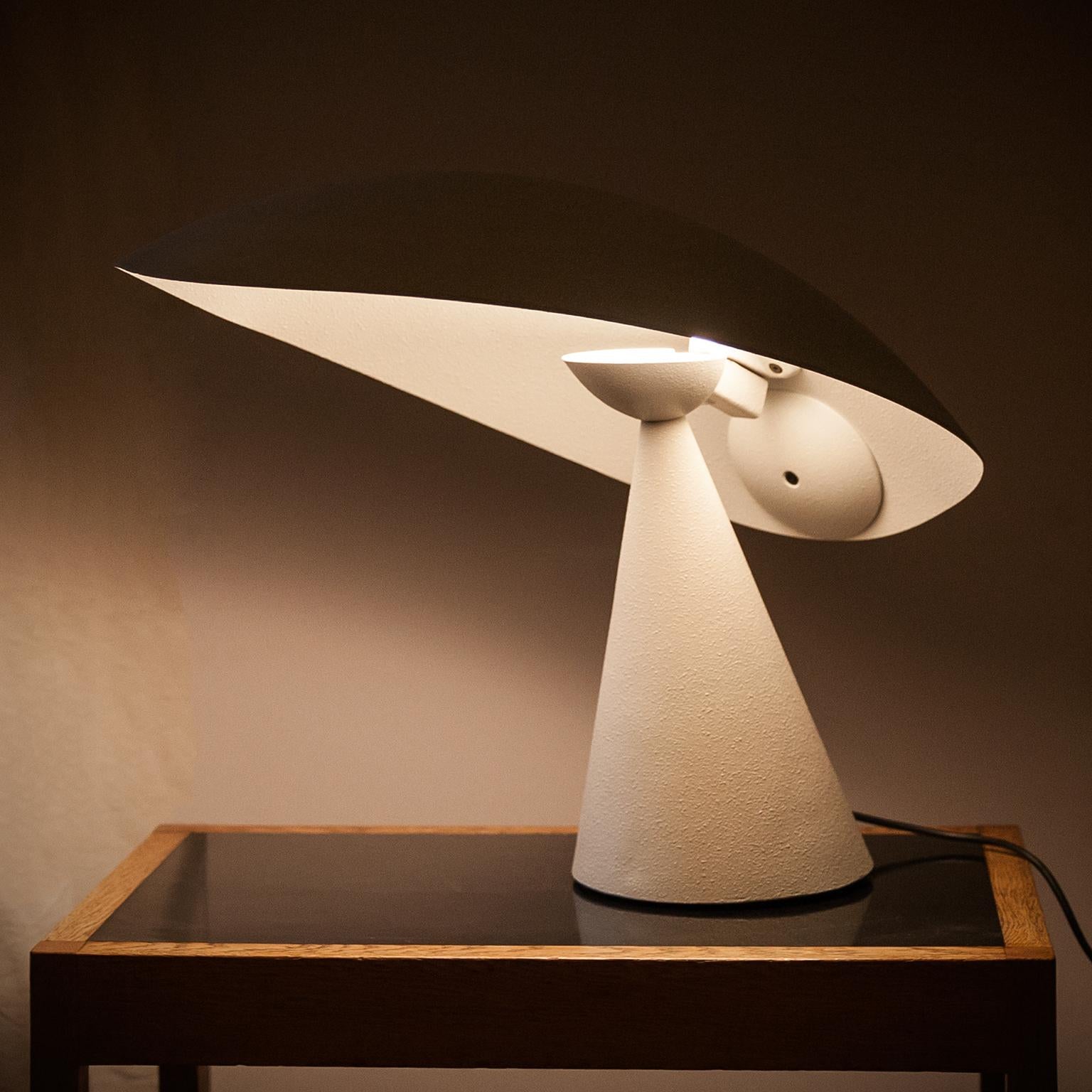 Fin du 20e siècle Lampe de table Lavinia Masayuki Kurokawa Artemide 1988 en vente