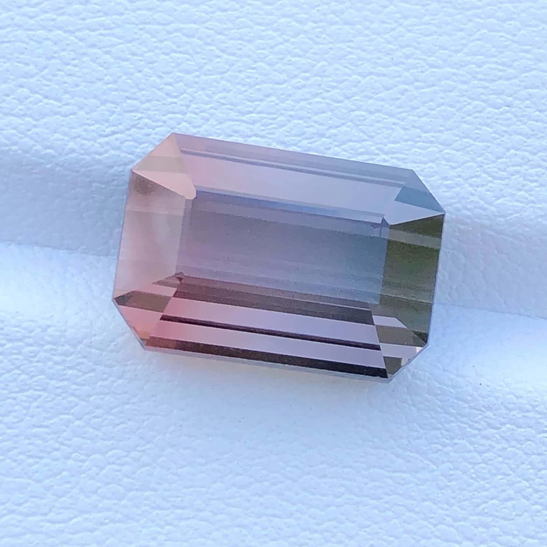 Lavish Bicolor Tourmaline Gemstone which is for sale at wholesale price from Africa.

Product Information:
GEMSTONE TYPE:	Lavish Bicolor Tourmaline Gemstone
WEIGHT:	11.82 carats
DIMENSIONS:	15.2 x 10.5 x 7.8 mm
CLARITY:	Loupe Clean
ORIGIN: