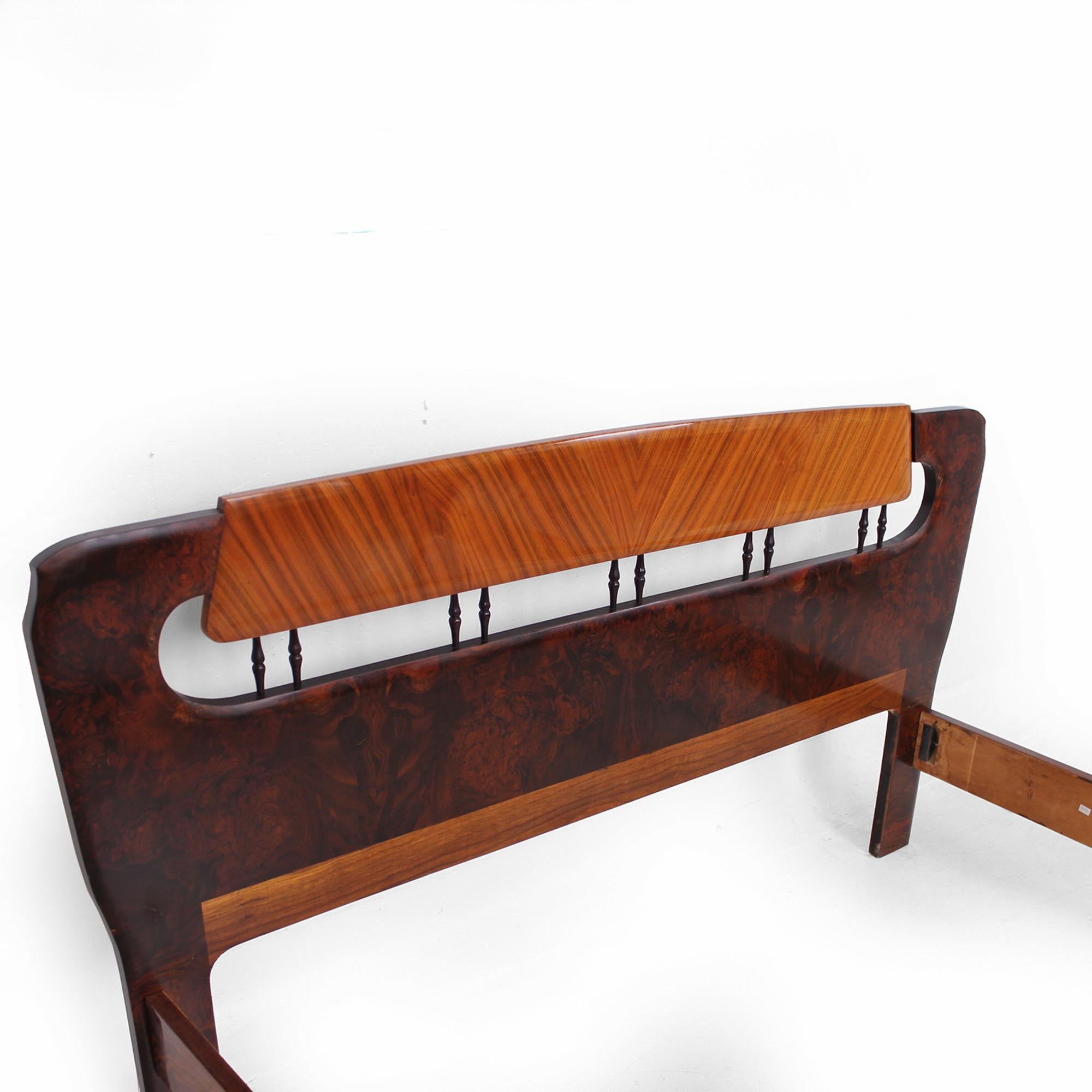 Lit en bois de ronce italien exotique lavande des années 1950 d'Osvaldo Borsani, Milan, Italie 3