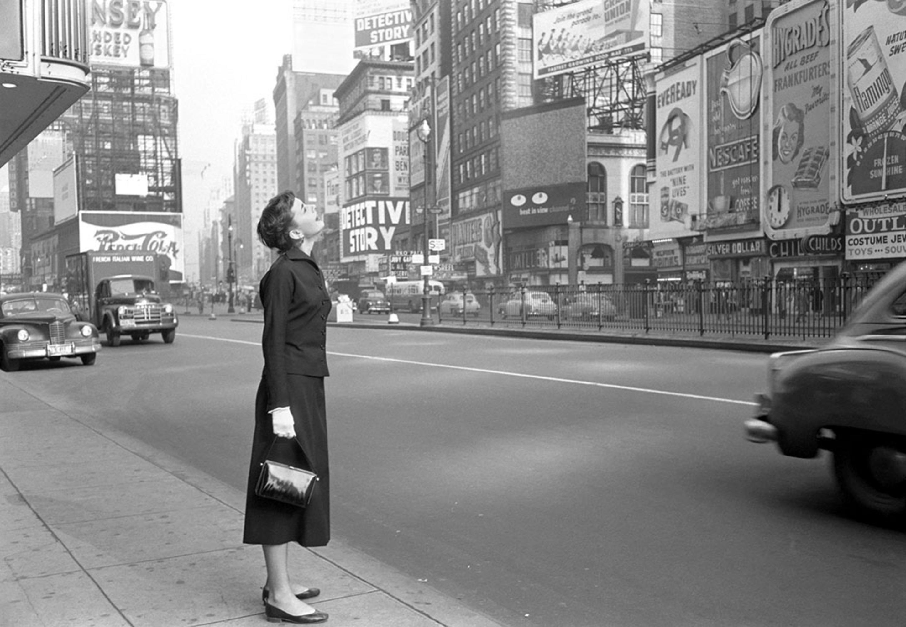 Gelatin-silver print

Times Square, NYC, 1951.

Available Sizes:
12" x 16” Edition of 25
16” x 20” Edition of 25
20" x 24” Edition of 25
30” x 40” Edition of 25

This photograph will be printed once payment has been received and will ship directly