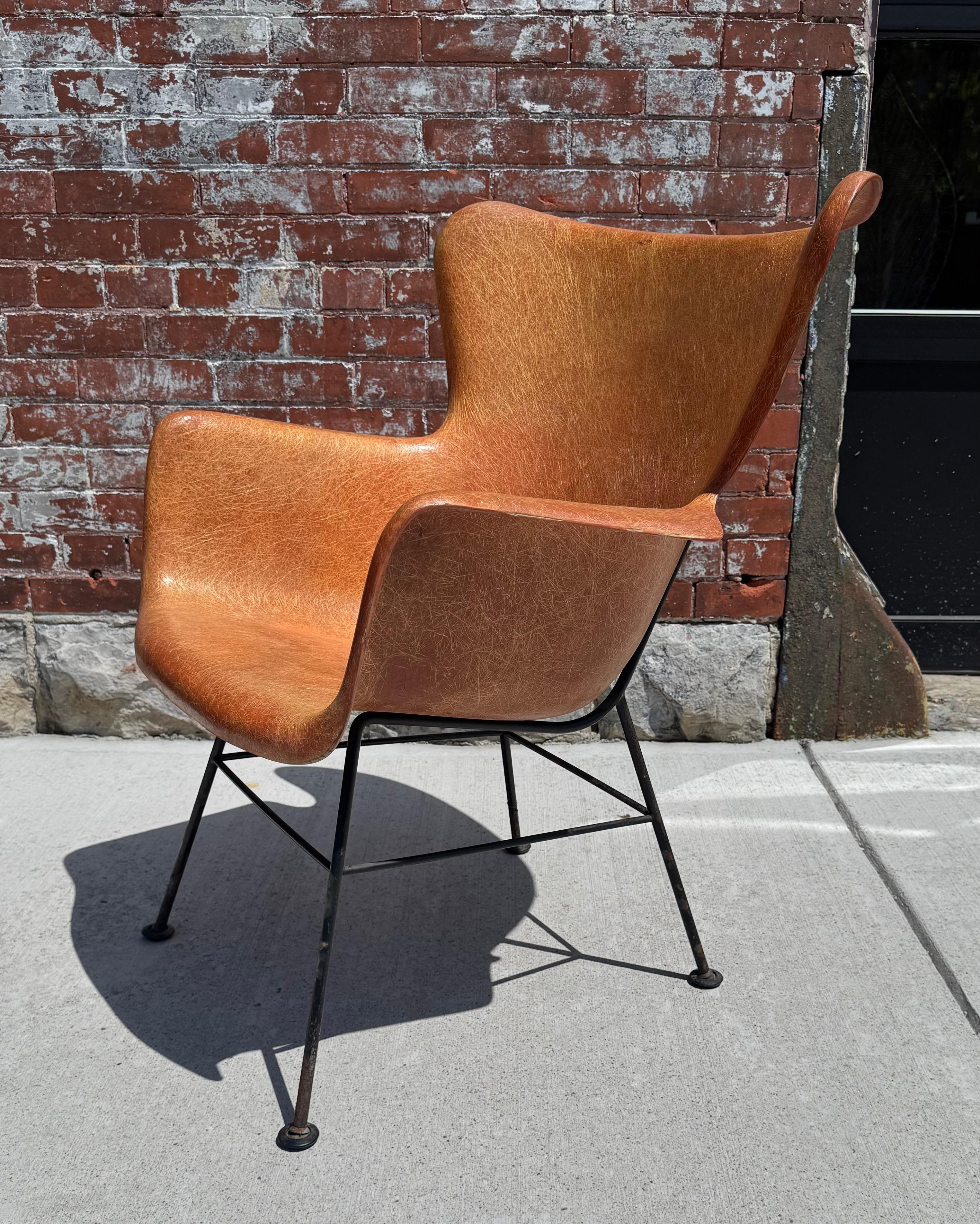Mid-20th Century Lawrence Peabody Fiberglass Lounge Chair / Classic Mid Century Modern For Sale