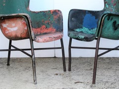 Lawrence Peabody Fiberglass Wing Chairs in brillant abgenutzter:: alt lackierter Oberfläche