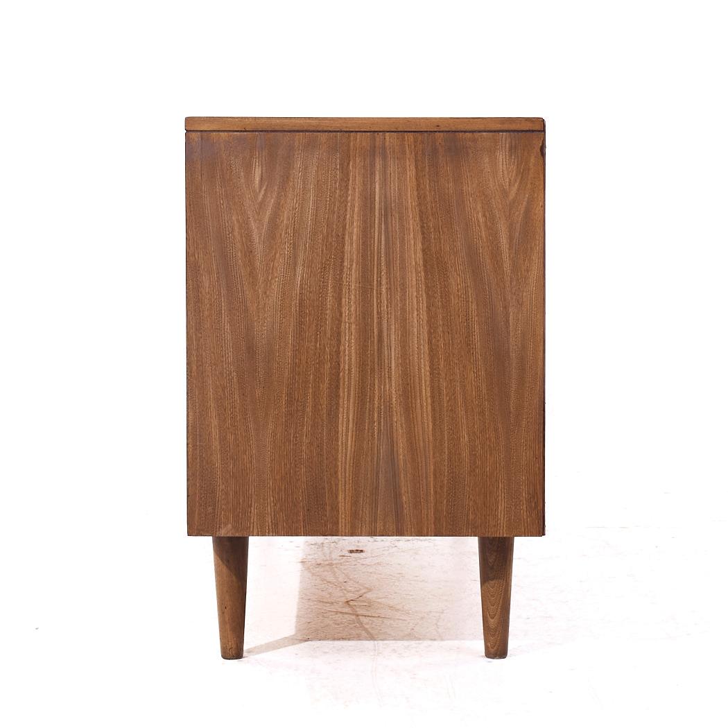 Lawrence Peabody per Nemschoff Scrivania Bar Credenza del Medioevo In condizioni buone in vendita a Countryside, IL