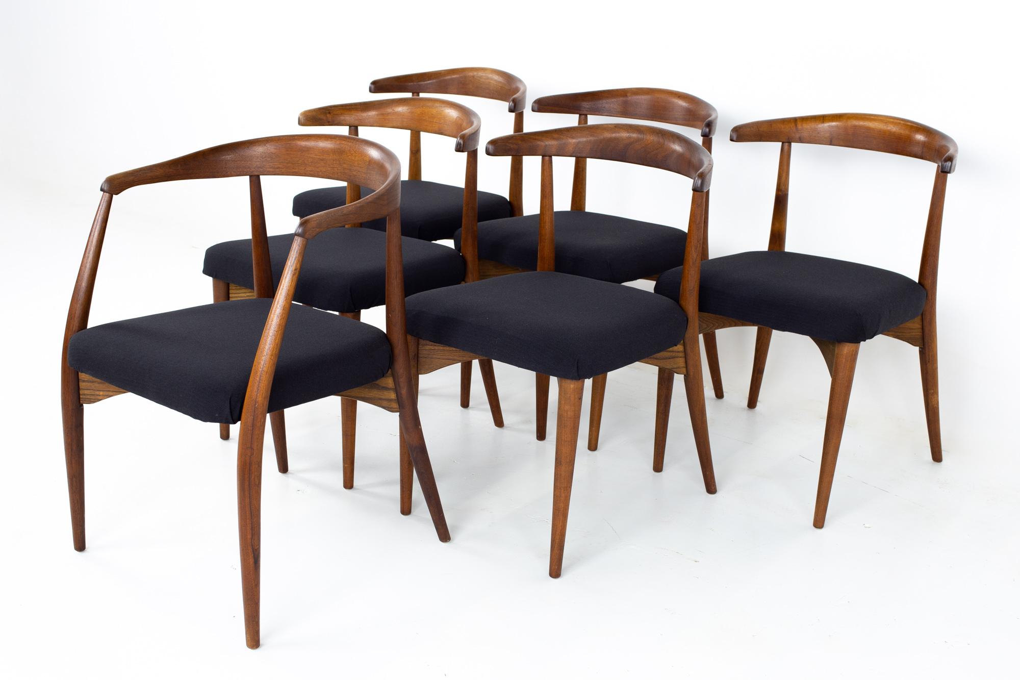 Lawrence Peabody for Richardson Nemschoff Mid Century walnut dining chairs, set of 6
Each chair measures: 21 wide x 19 deep x 29.5 high, with a seat height of 17.5 inches and an arm height of 27.5 inches

All pieces of furniture can be had in