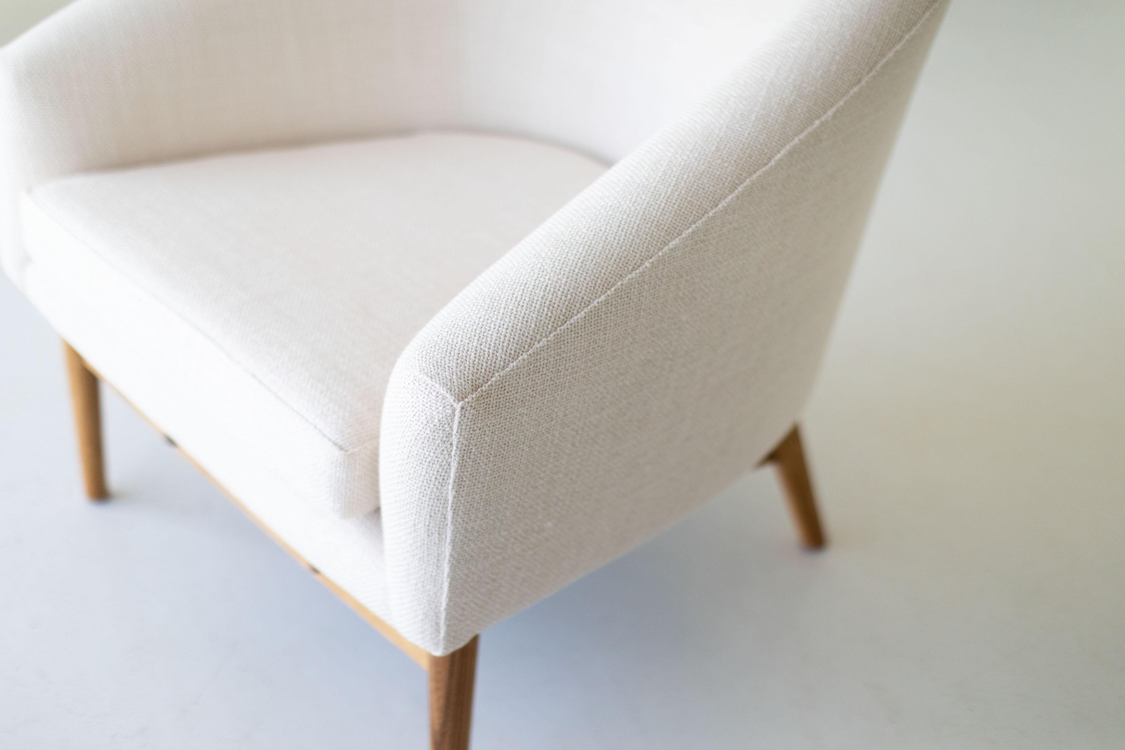 Designer: Lawrence Peabody. 

Manufacturer: Nemschoff.
Period or model: Mid-Century Modern. 
Specs: Elm, thick weave blend 

Condition: 

These Lawrence Peabody lounge chairs for Nemschoff are in excellent condition. The chairs have been