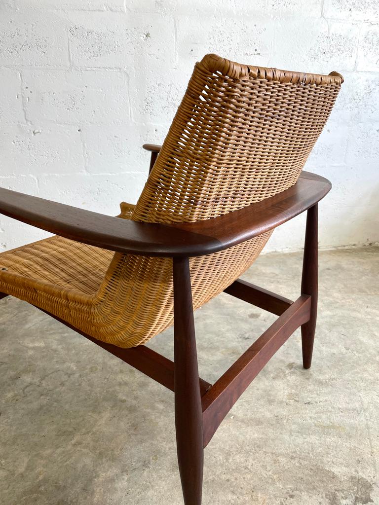 Lawrence Peabody Mid Century Cane Wicker Lounge Chair For Sale 2
