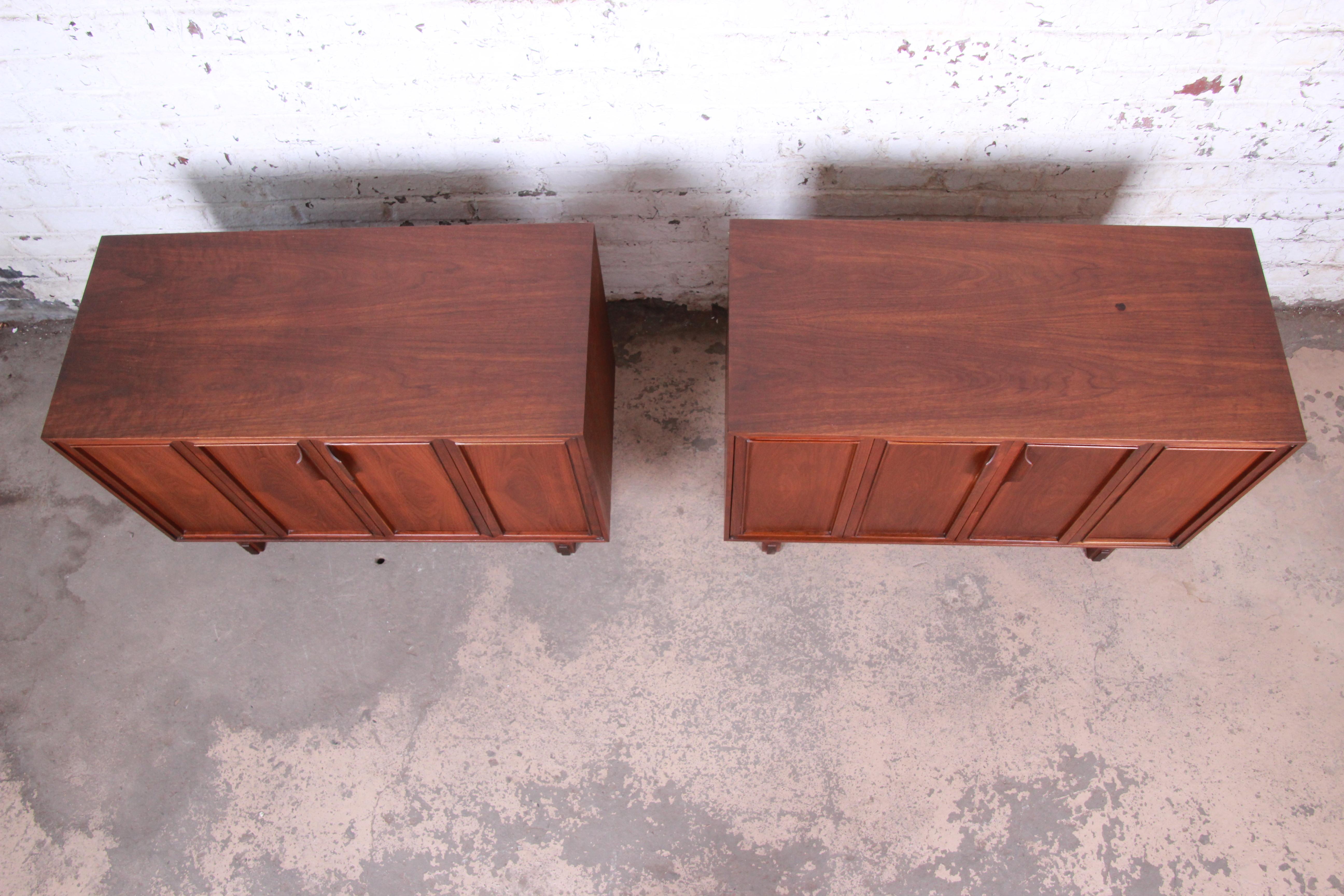 Lawrence Peabody Mid-Century Modern Walnut Cabinets or Large Bedside Chests 1