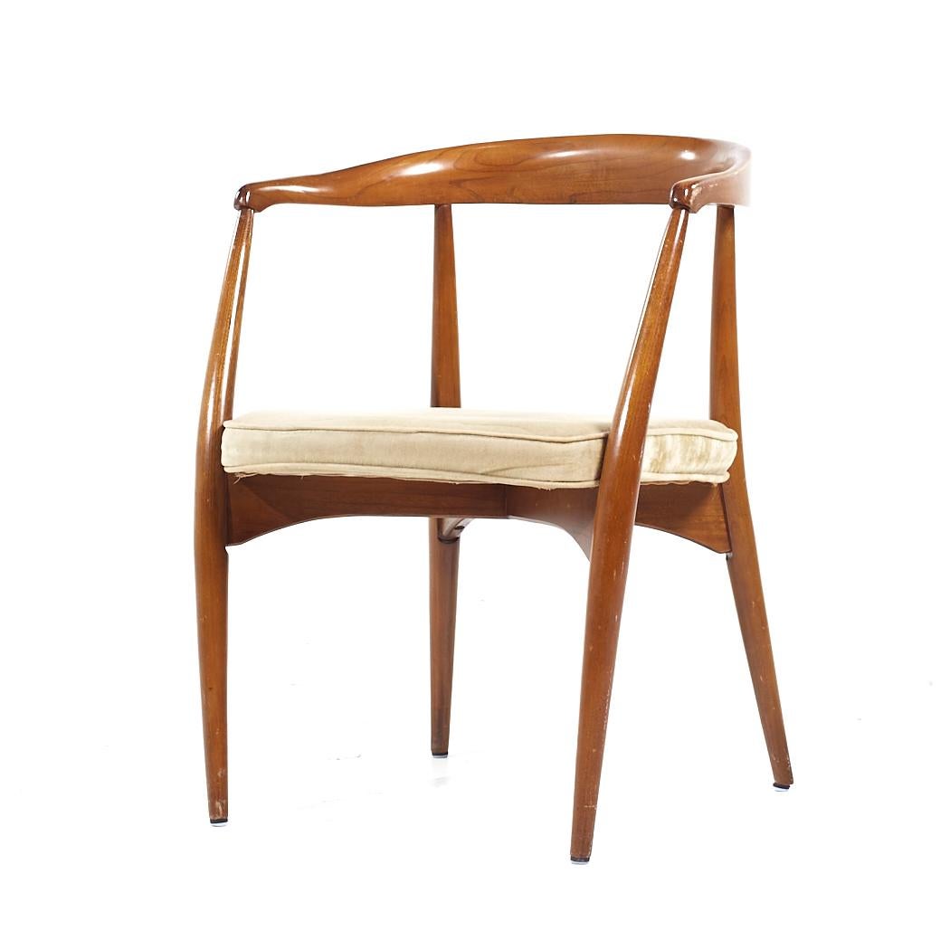 Fin du 20e siècle Lawrence Peabody chaises à accoudoirs en noyer du milieu du siècle - Lot de 6 en vente