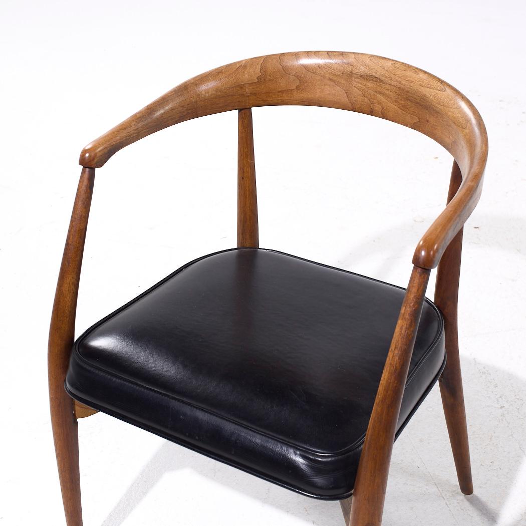 Sedie da pranzo in legno di noce Lawrence Peabody - Set di 6 in vendita 10