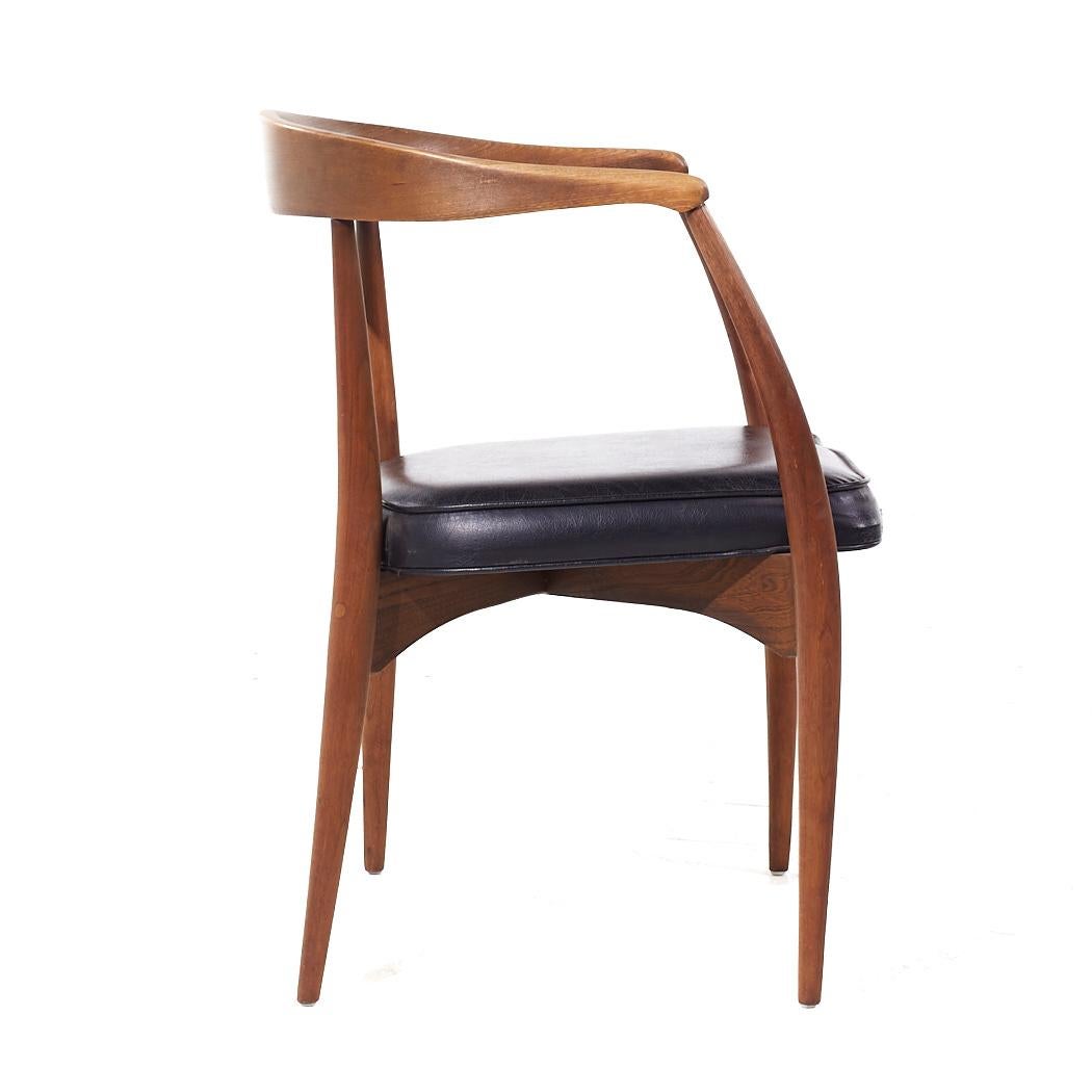 Lawrence Peabody Mid Century Esszimmerstühle aus Nussbaumholz - 8er-Set im Angebot 7