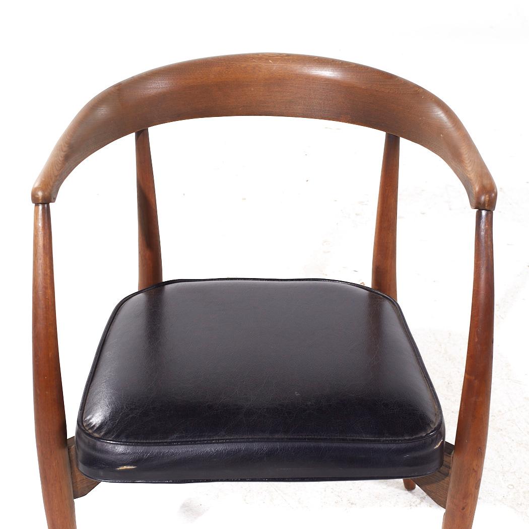Lawrence Peabody Mid Century Esszimmerstühle aus Nussbaumholz - 8er-Set im Angebot 10