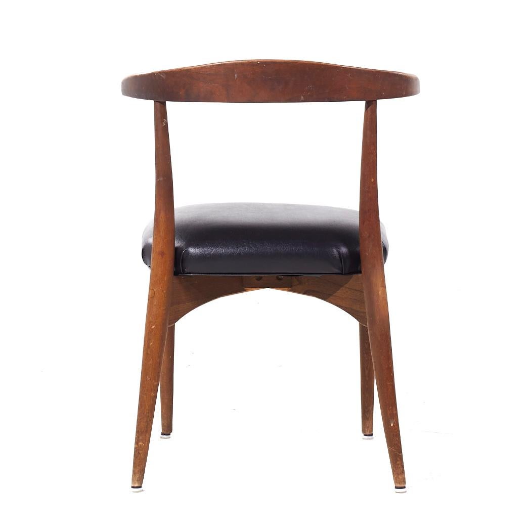 Lawrence Peabody Mid Century Esszimmerstühle aus Nussbaumholz - 8er-Set im Angebot 1