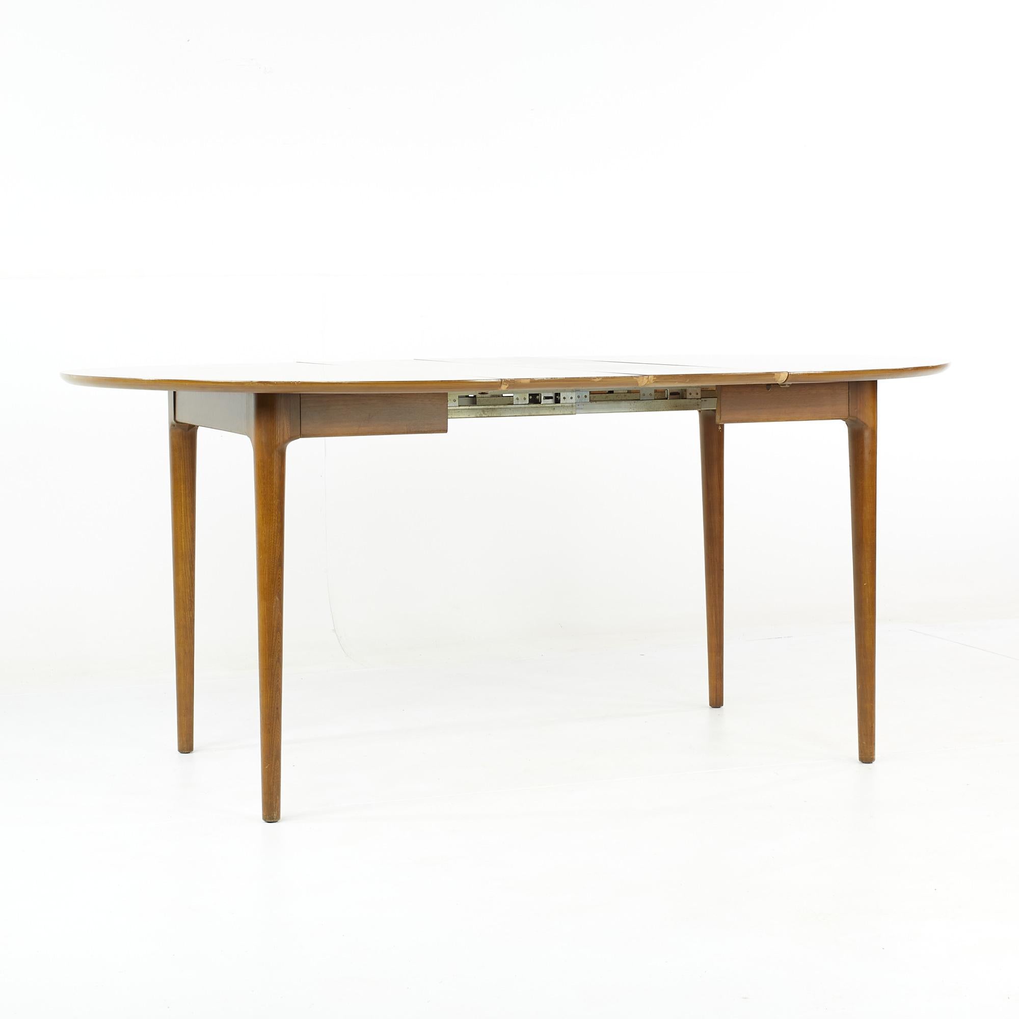 Lawrence Peabody Mid Century Walnut Dining Table with 2 Leaves For Sale 5
