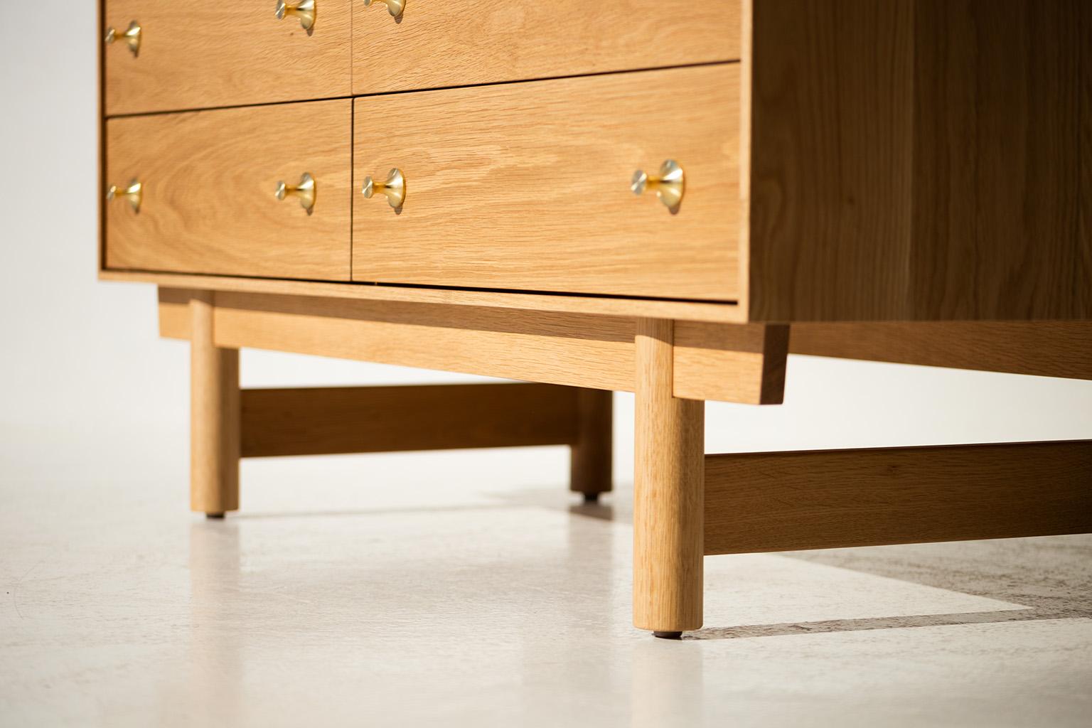 American Lawrence Peabody Oak Dresser, 2201P, Craft Associates Furniture For Sale