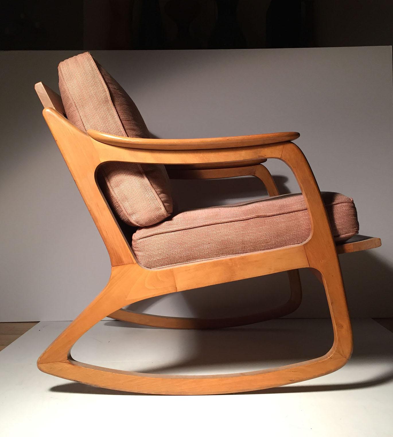 Adorable chair form by Lawrence Peabody. Well constructed. In the style of Danish Modern, Scandinavian design, Adrian Pearsall, Milo Baughman.