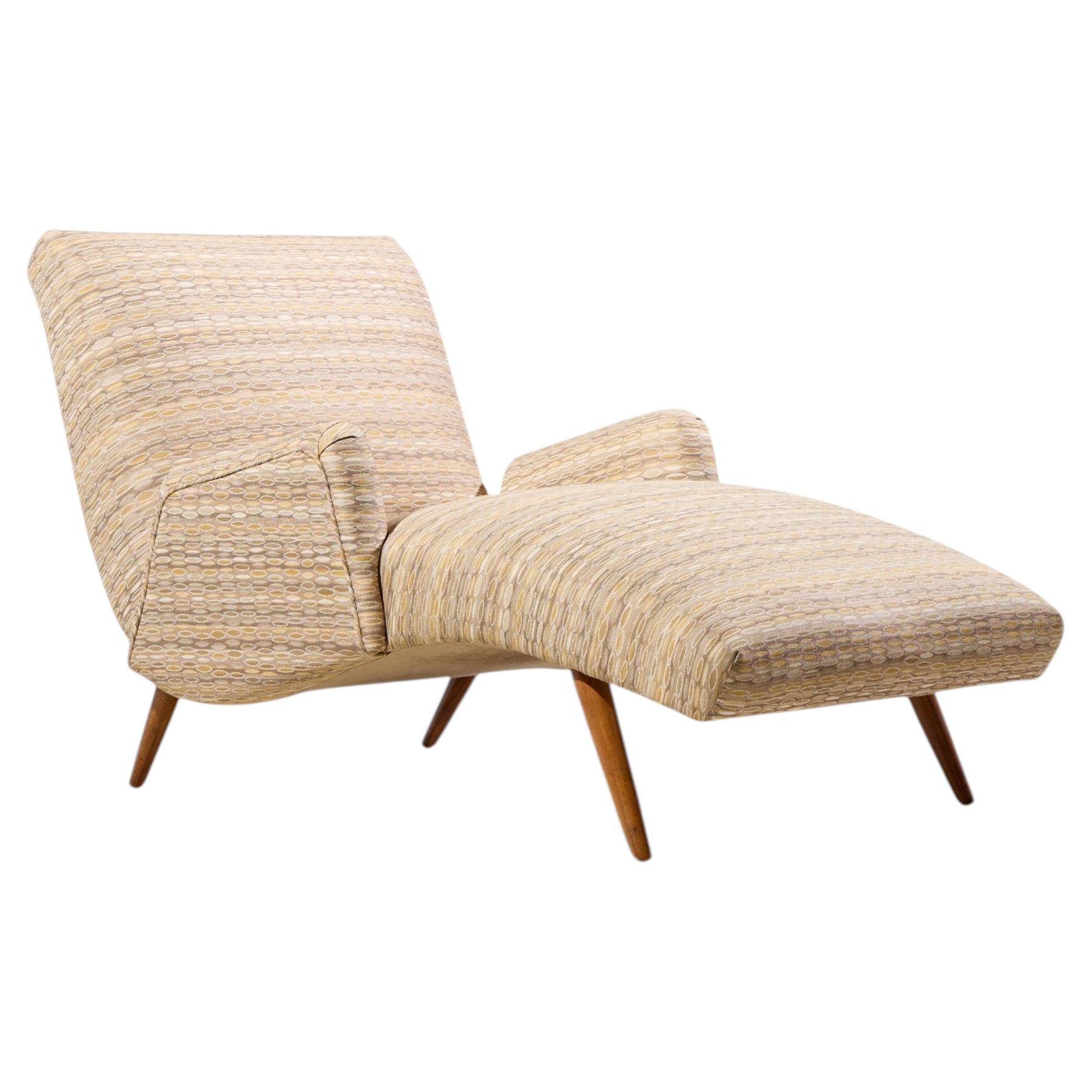 Lawrence Peabody Style Mid Century Wave Chaise For Sale